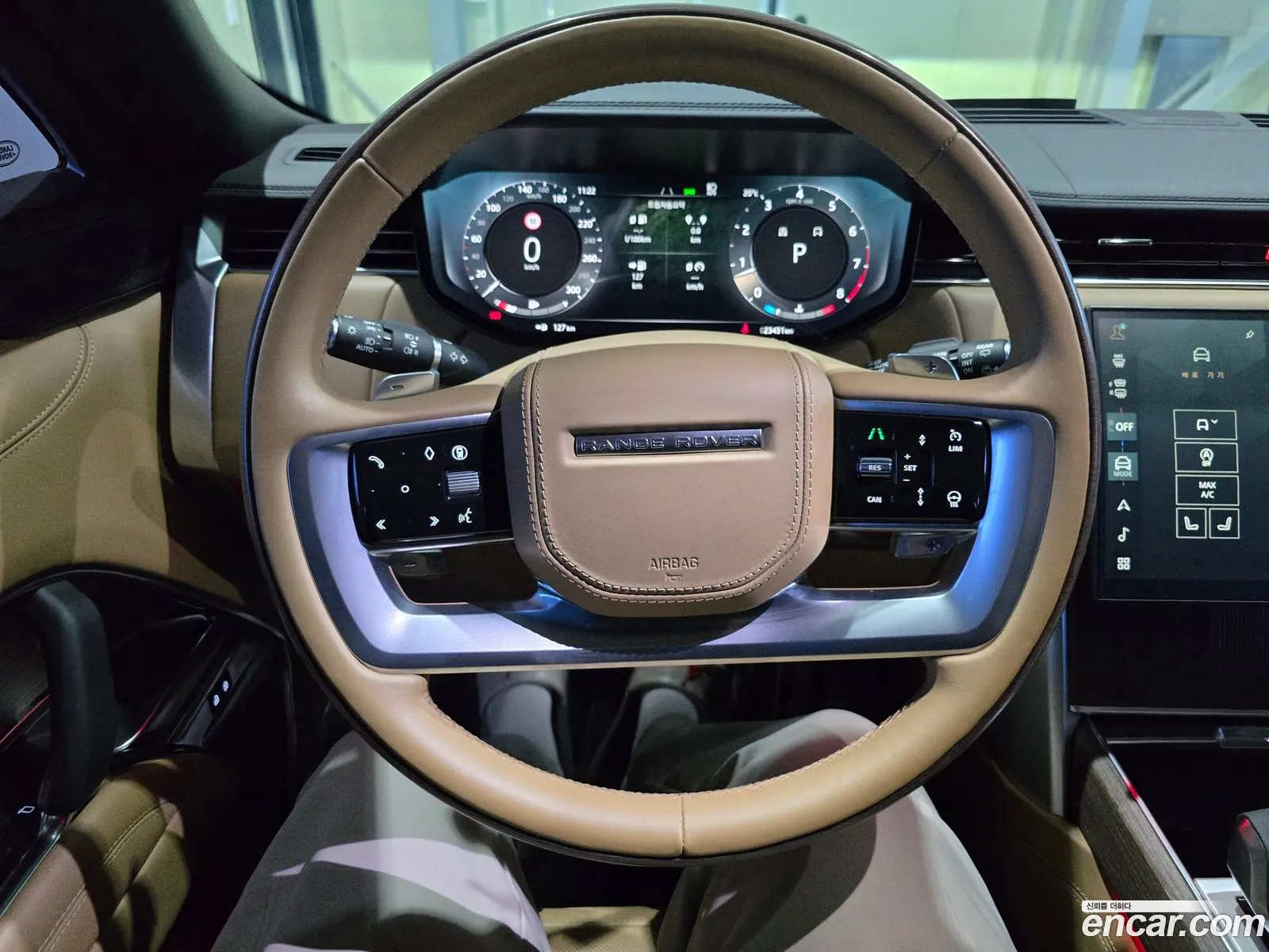 Land Rover Range Rover 2024 — 10