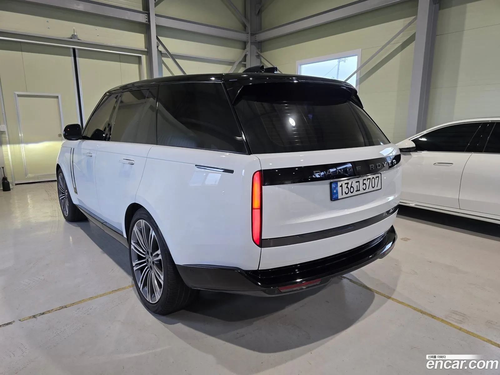 Land Rover Range Rover 2024 — 3