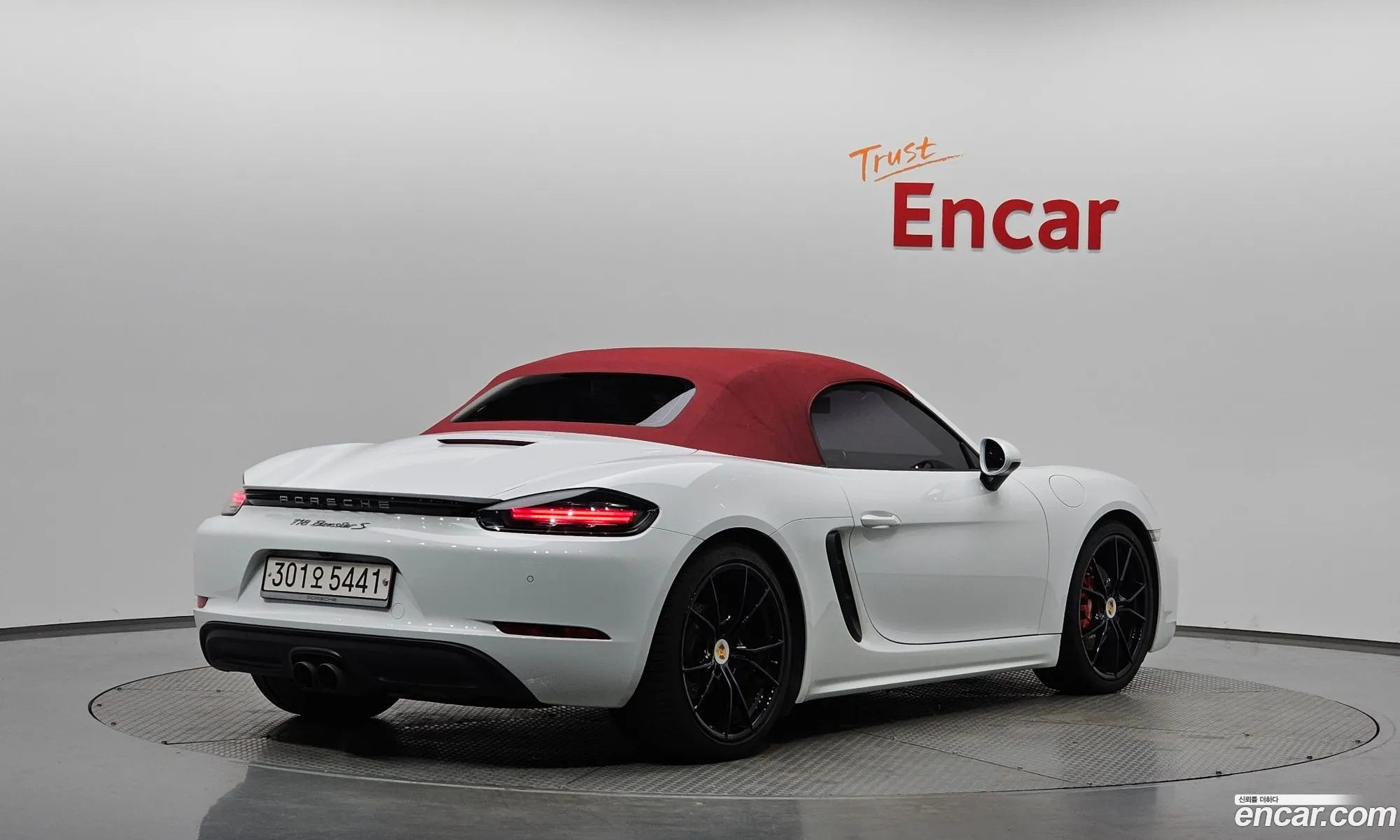 Porsche 718 Boxster 2018 WP0CB2981JS228378 — 17