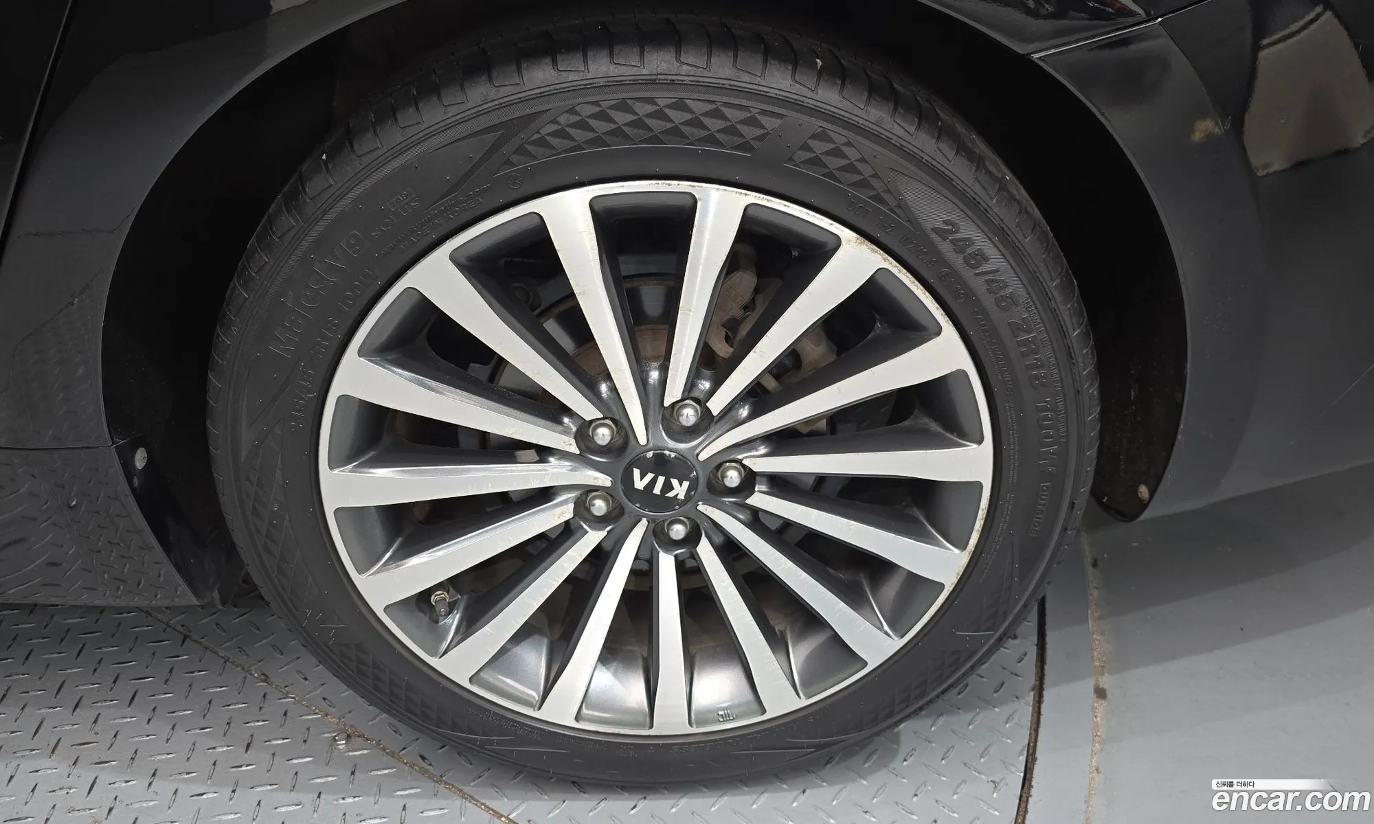 Kia K7 2015 KNALM416BFA206274 — 3