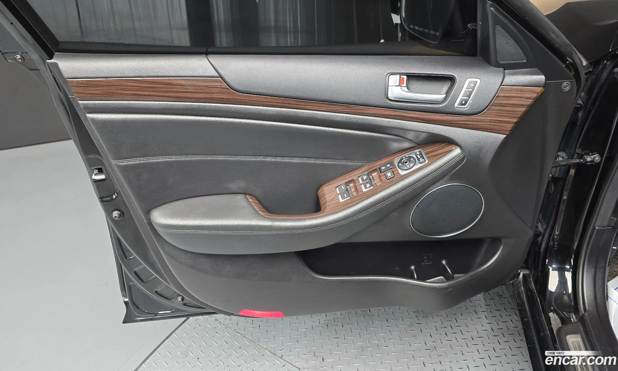 Kia K7 2015 KNALM416BFA206274 — 20