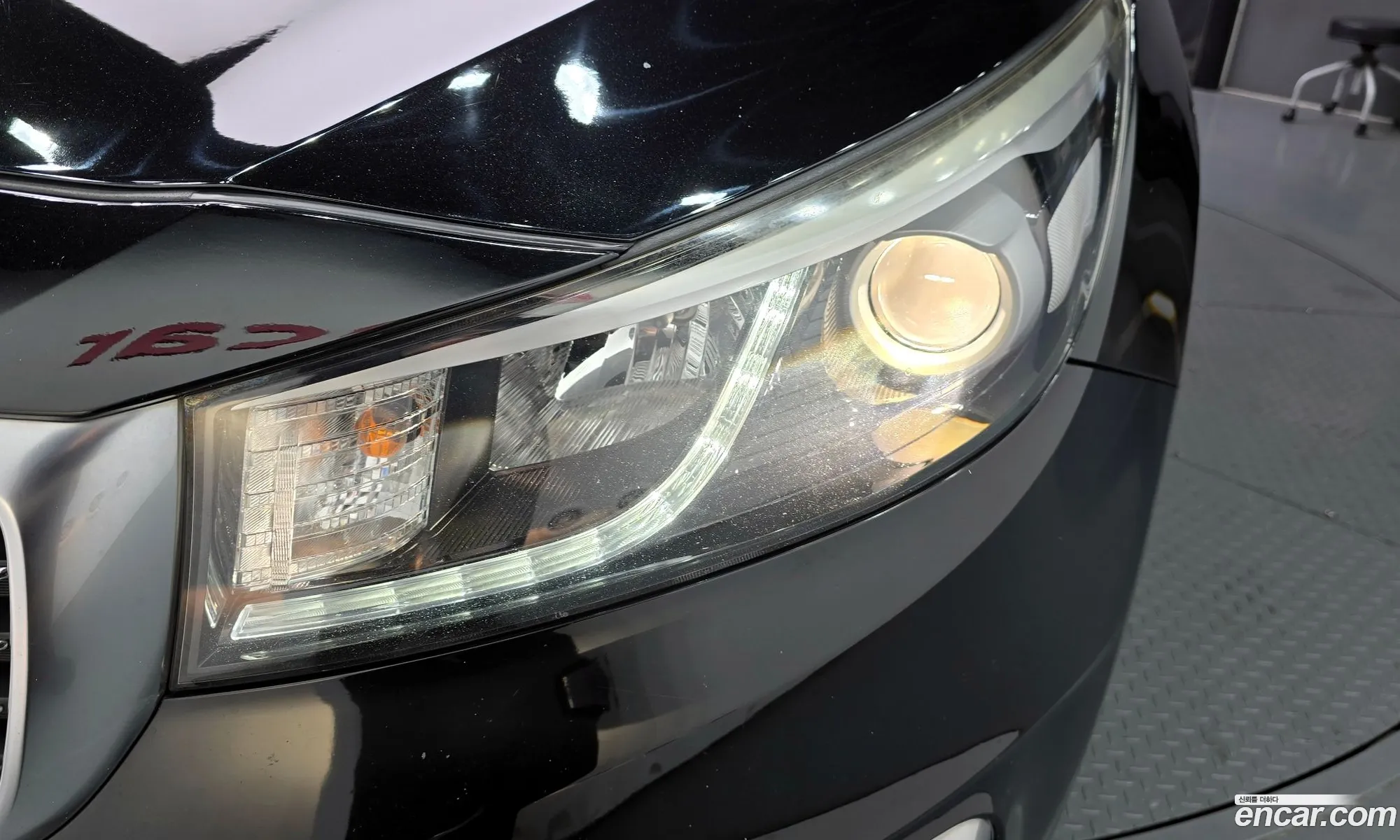 Kia Carnival 2018 KNAME81ABJS443674 — 22