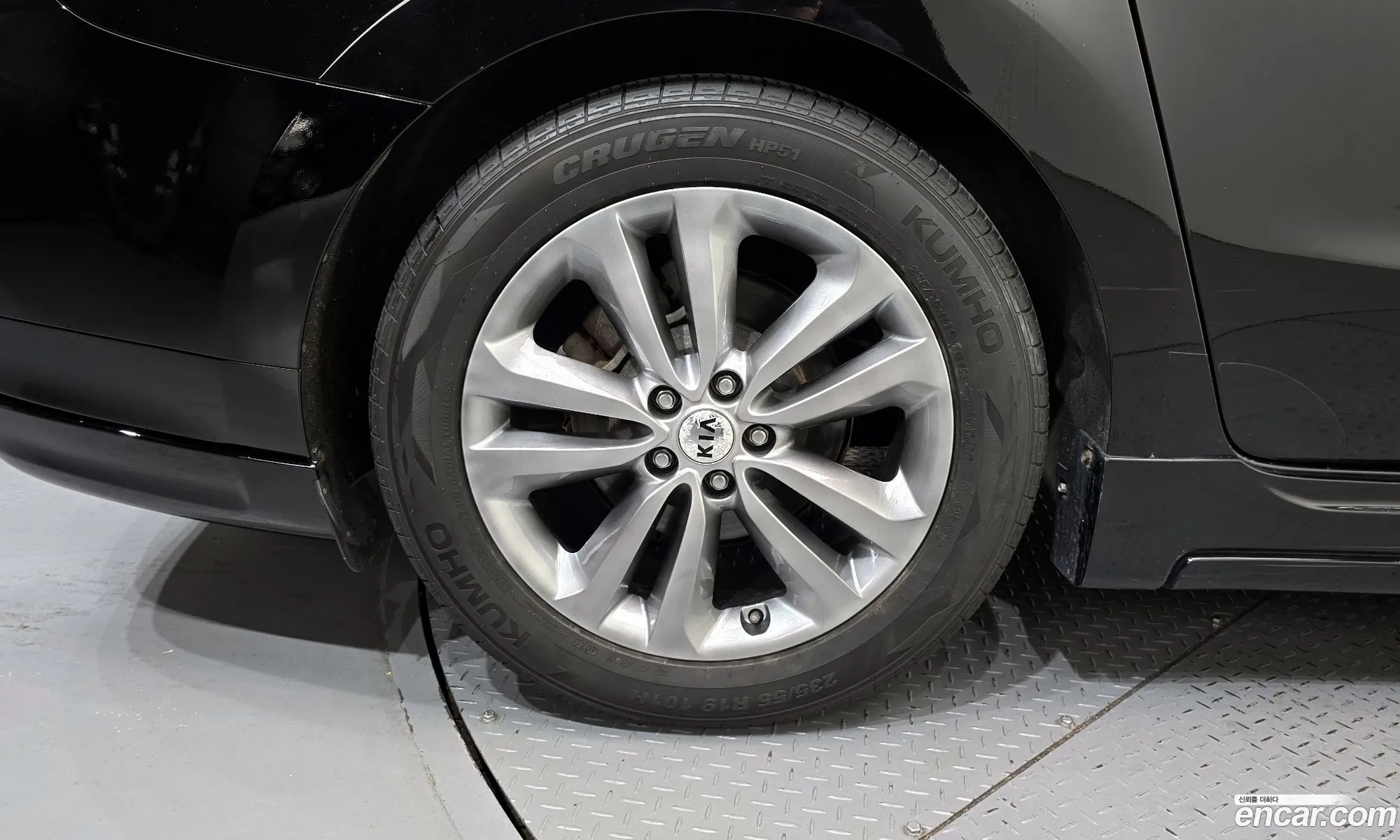 Kia Carnival 2018 KNAME81ABJS443674 — 6