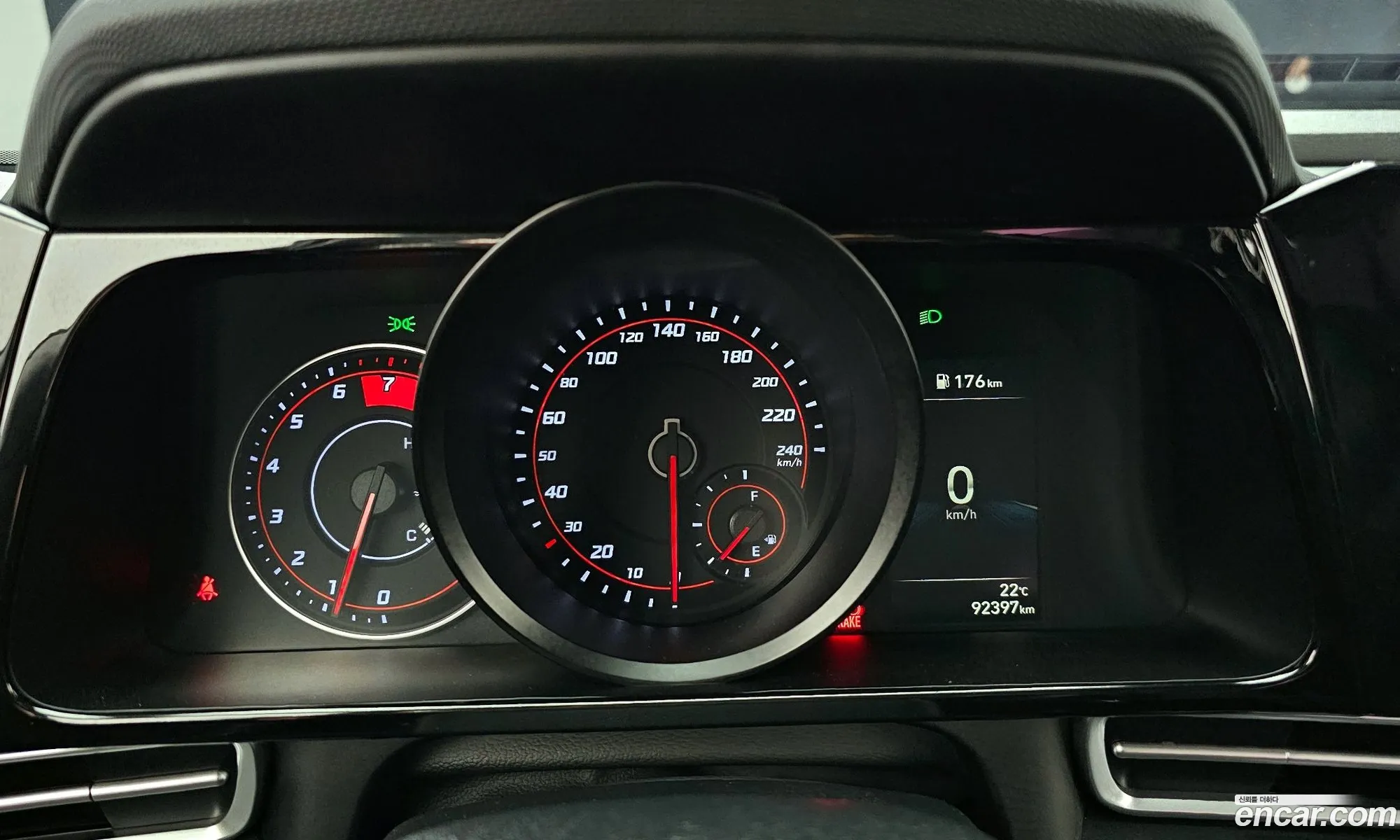 Hyundai Elantra 2021 — 16