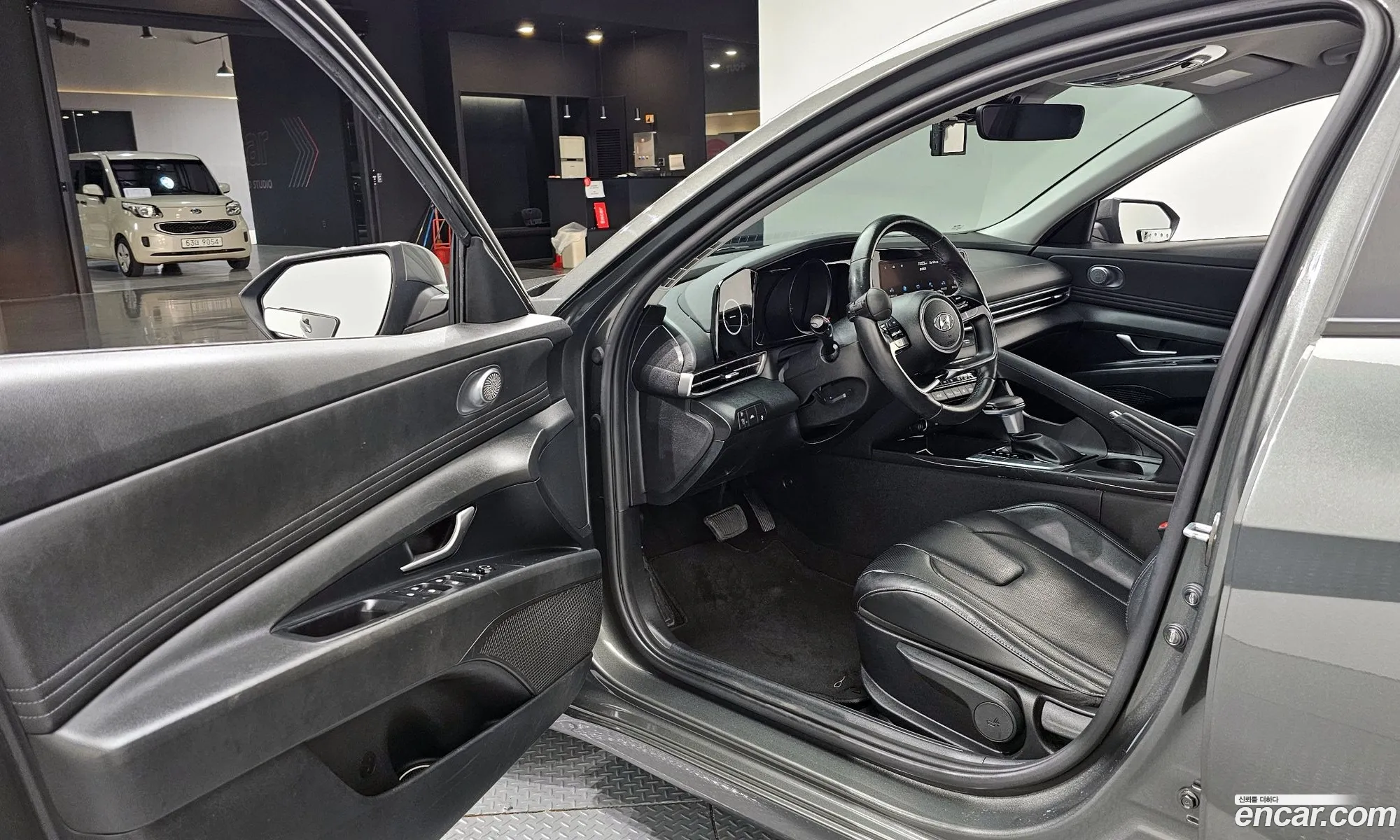 Hyundai Elantra 2021 — 30
