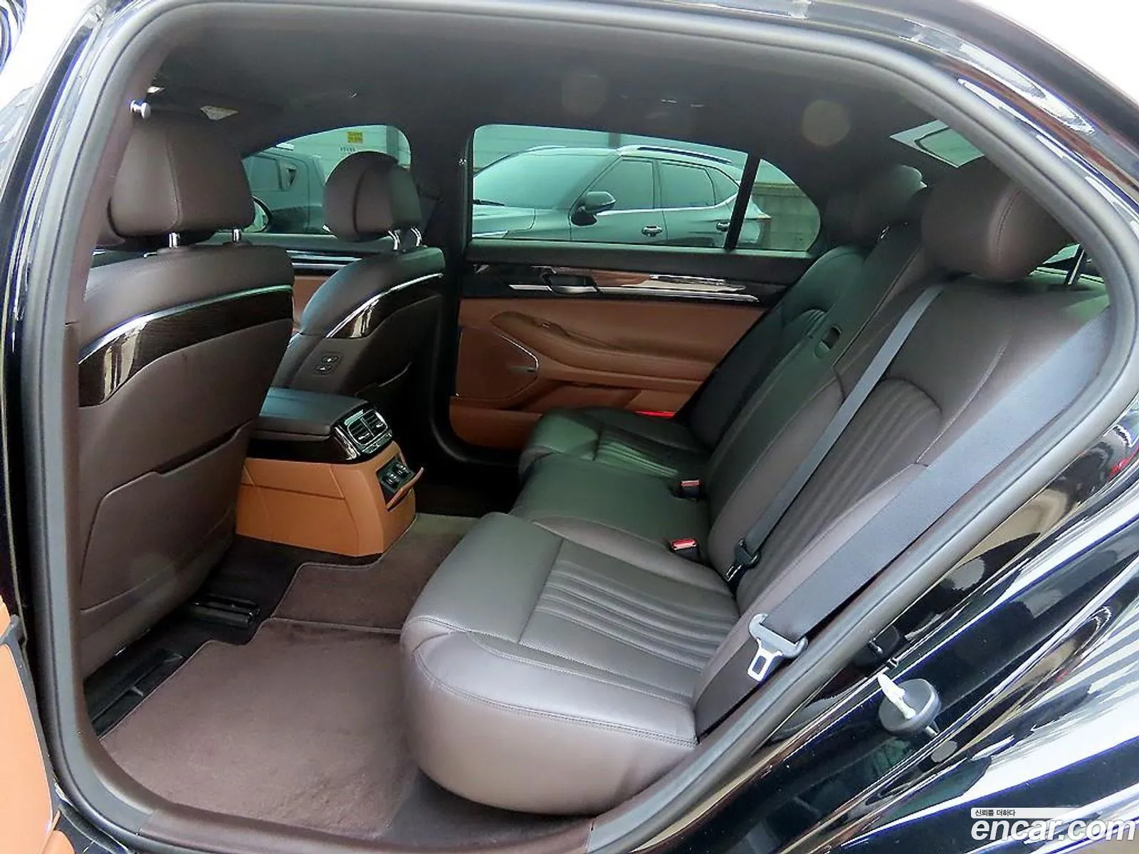 Genesis G90 2020 — 17