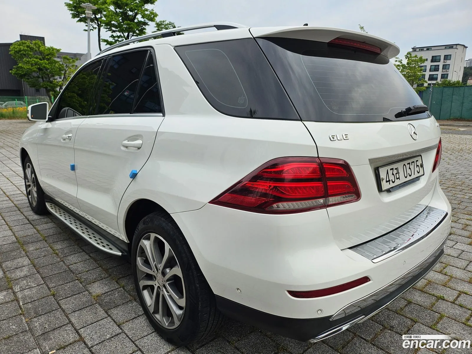 Mercedes-Benz GLE-Class W166 2016 — 12