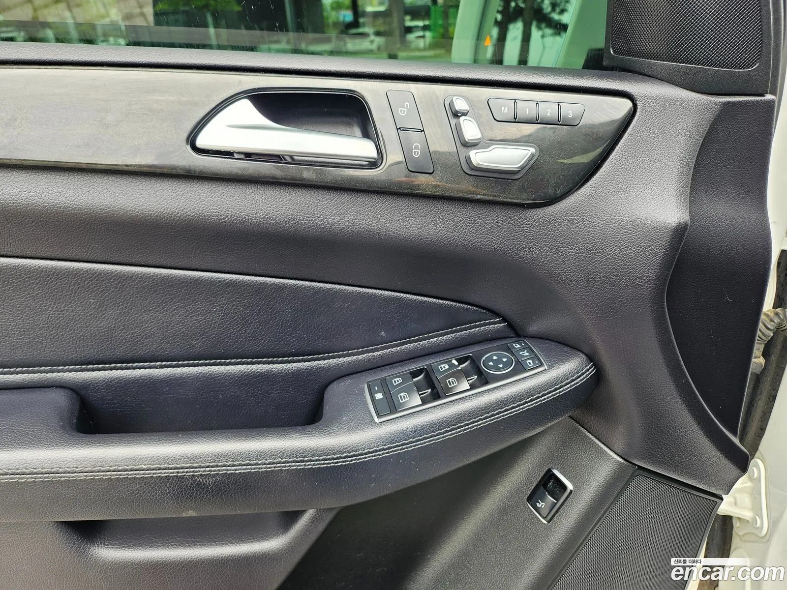 Mercedes-Benz GLE-Class W166 2016 — 13