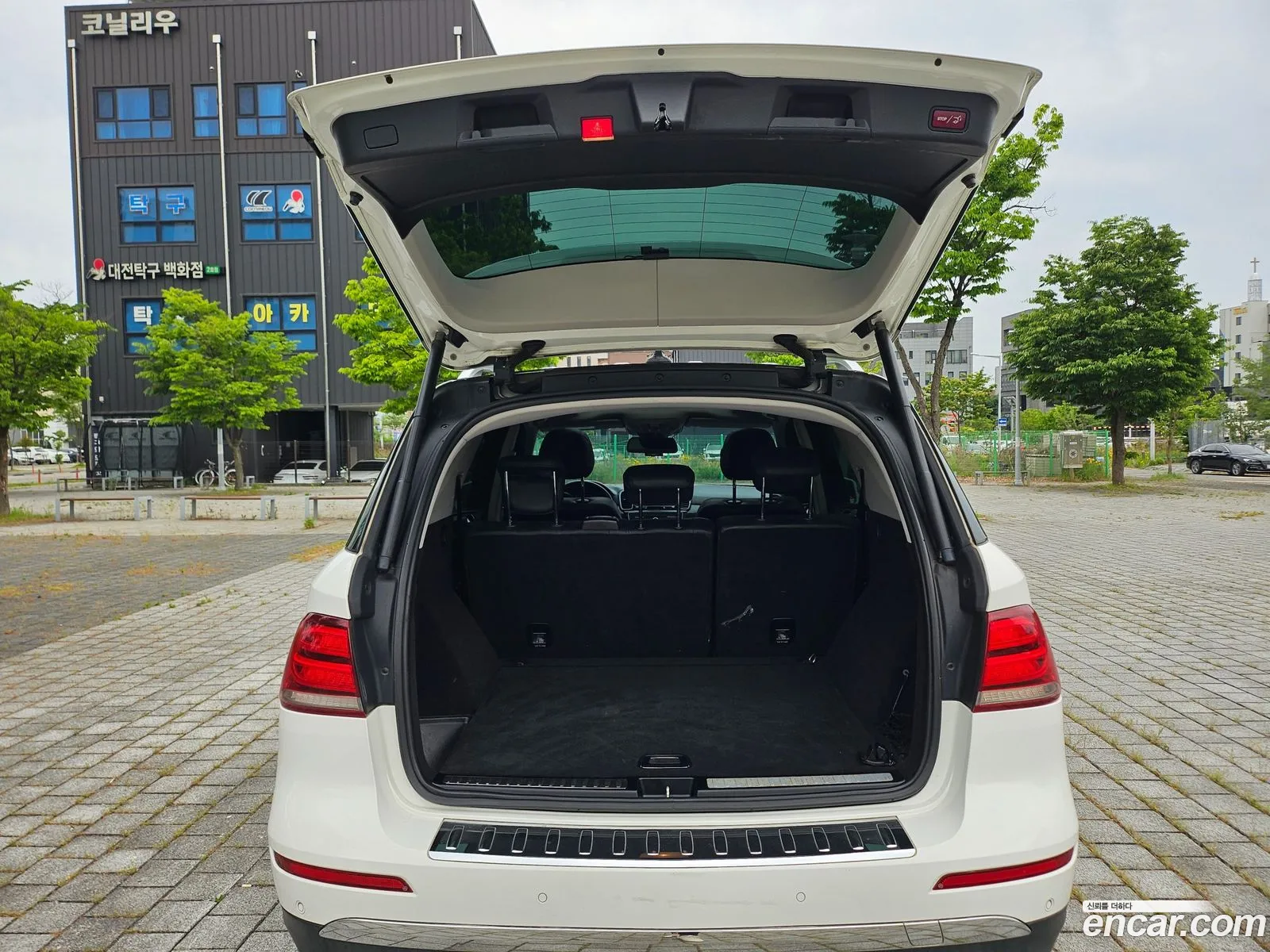 Mercedes-Benz GLE-Class W166 2016 — 18