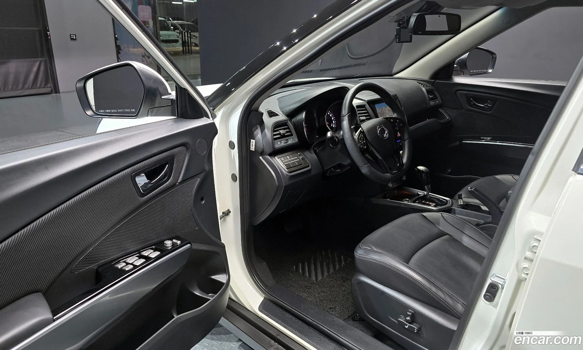 KG Mobility (SsangYong) Tivoli Armour 2018 KPBXH3AP1JP232302 — 15