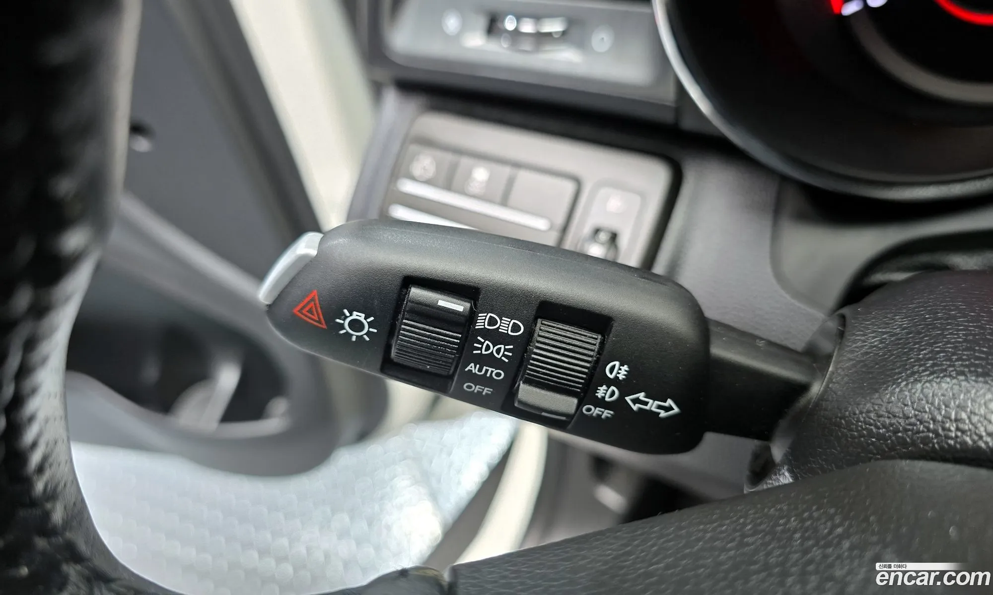 KG Mobility (SsangYong) Tivoli Armour 2018 KPBXH3AP1JP232302 — 14