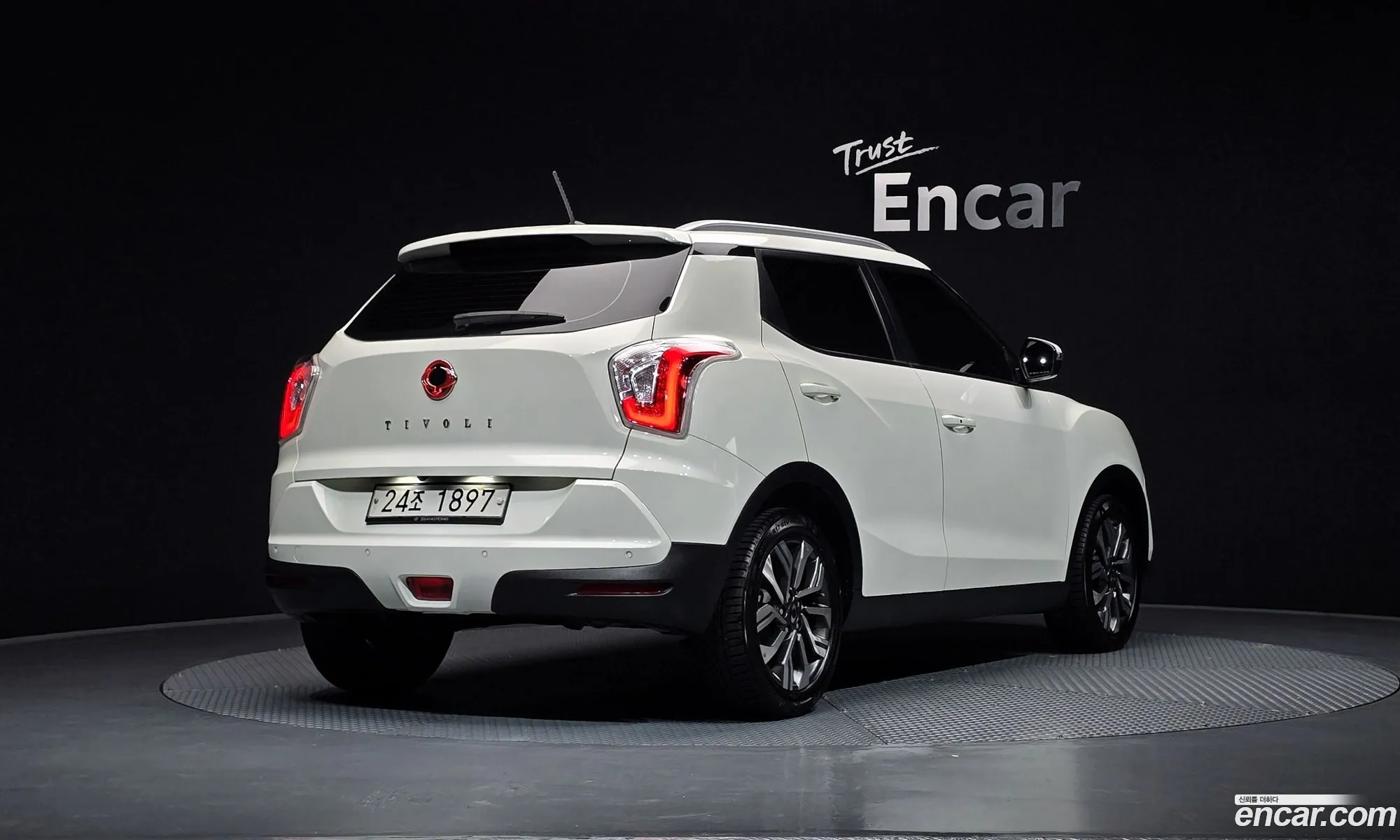 KG Mobility (SsangYong) Tivoli Armour 2018 KPBXH3AP1JP232302 — 18