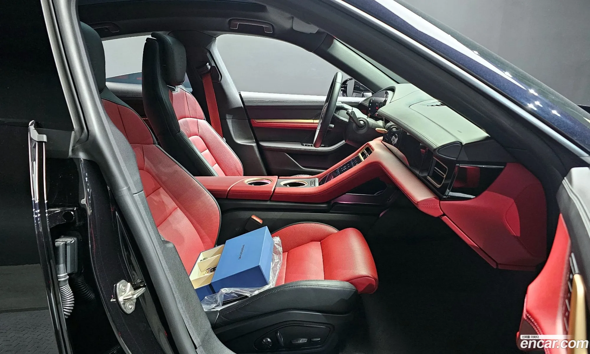 Porsche Taycan 2024 — 14