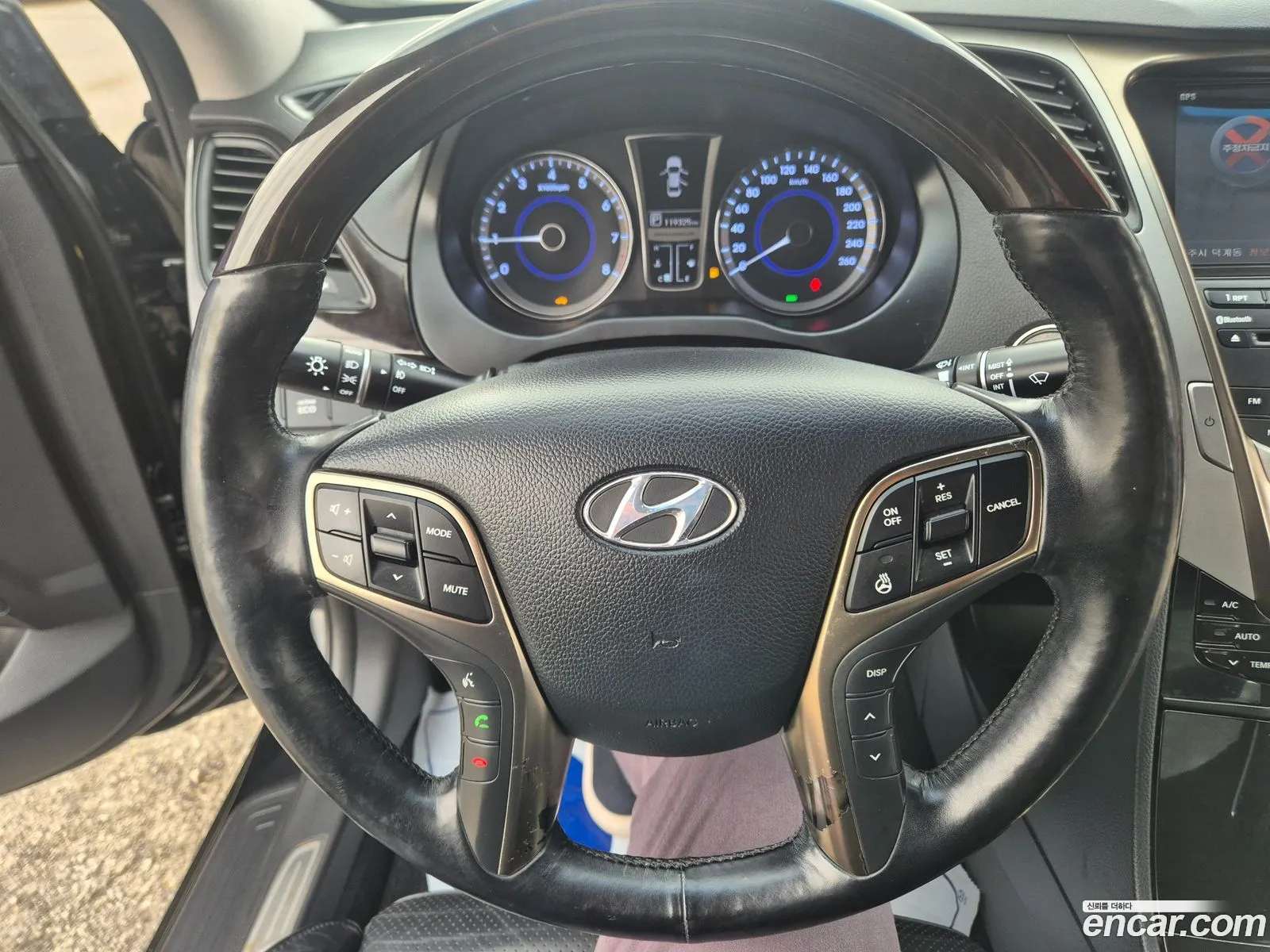 Hyundai Grandeur HG 2011 — 15