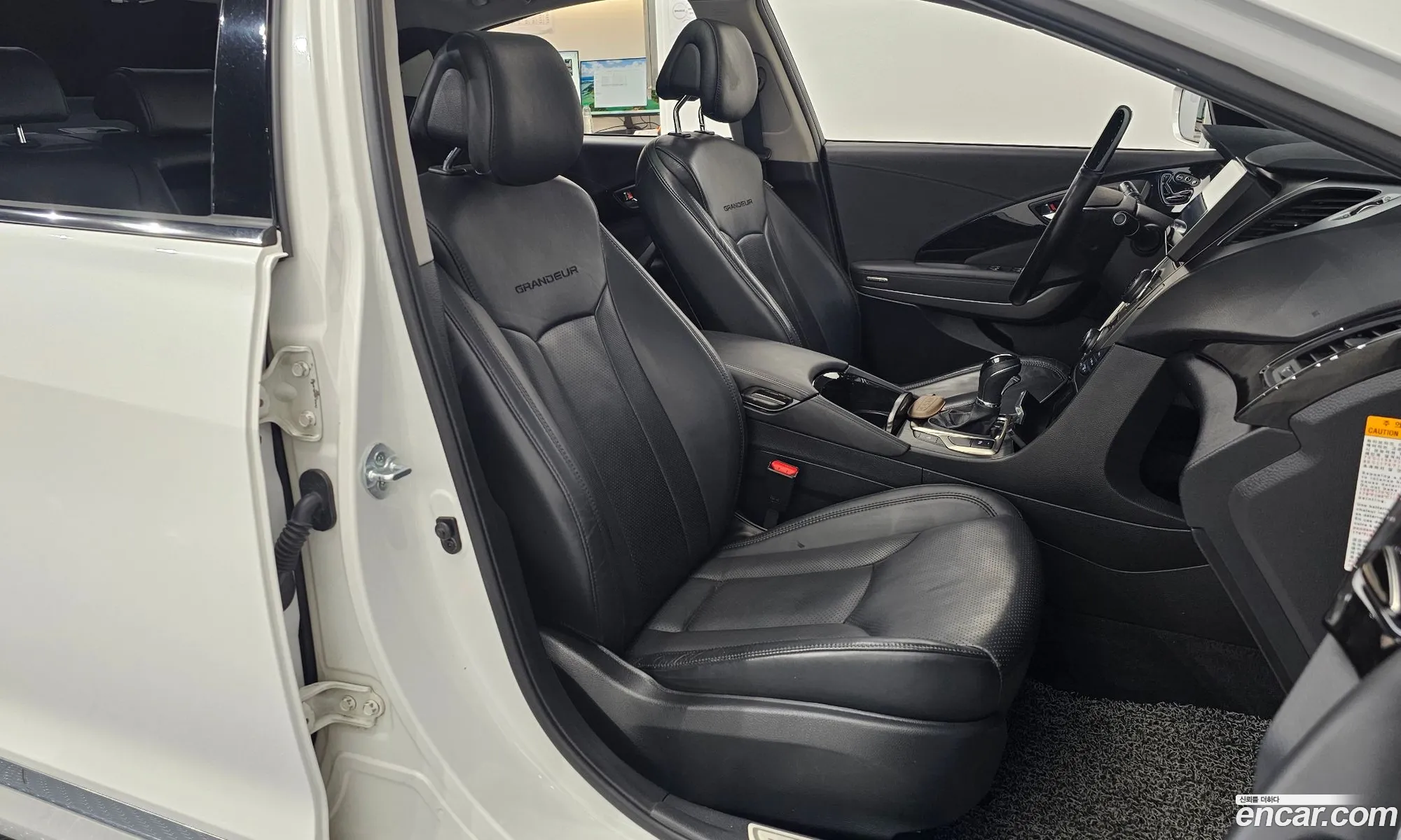 Hyundai Grandeur HG Hybrid 2014 — 15