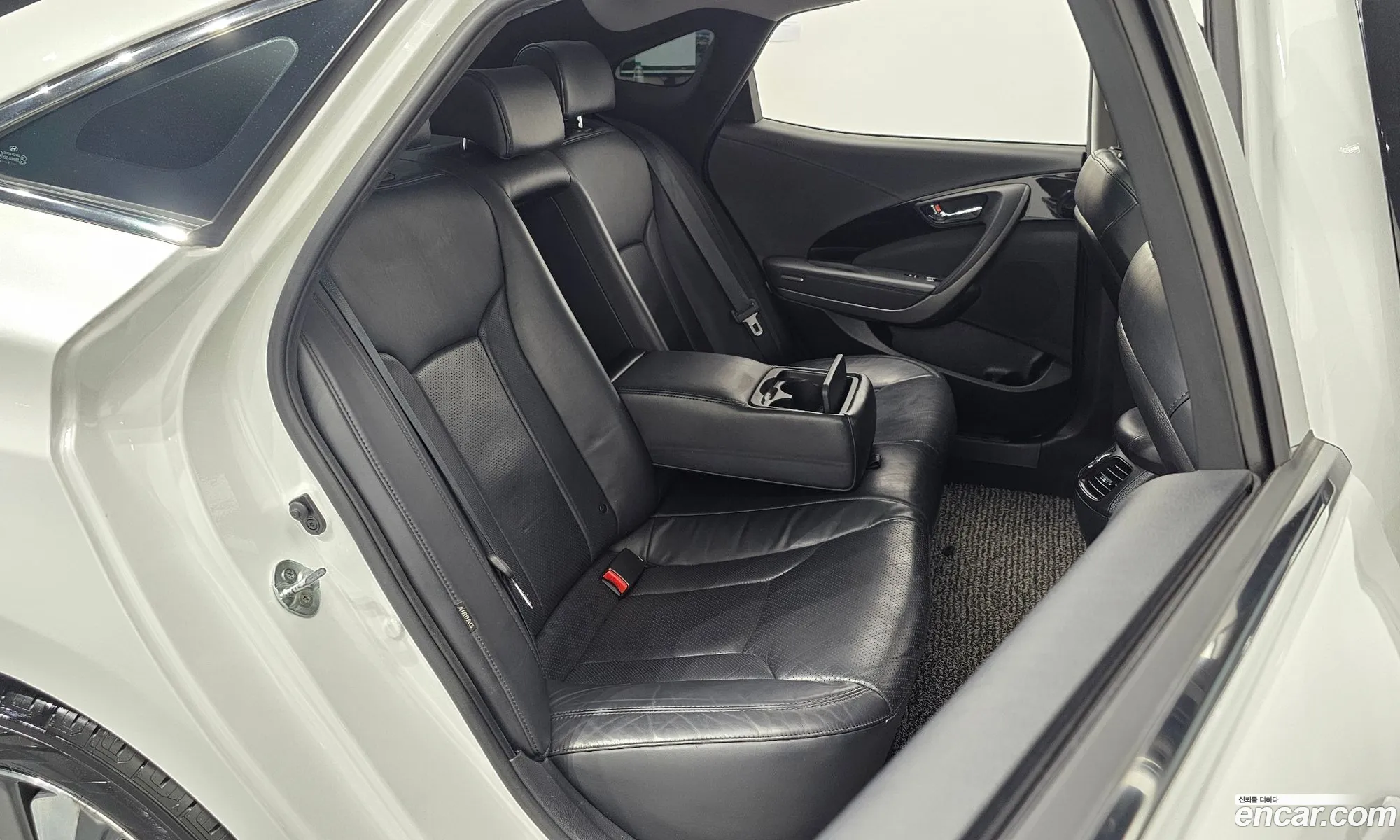 Hyundai Grandeur HG Hybrid 2014 — 4