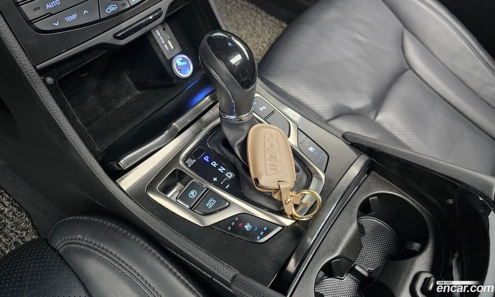 Hyundai Grandeur HG Hybrid 2014 — 10