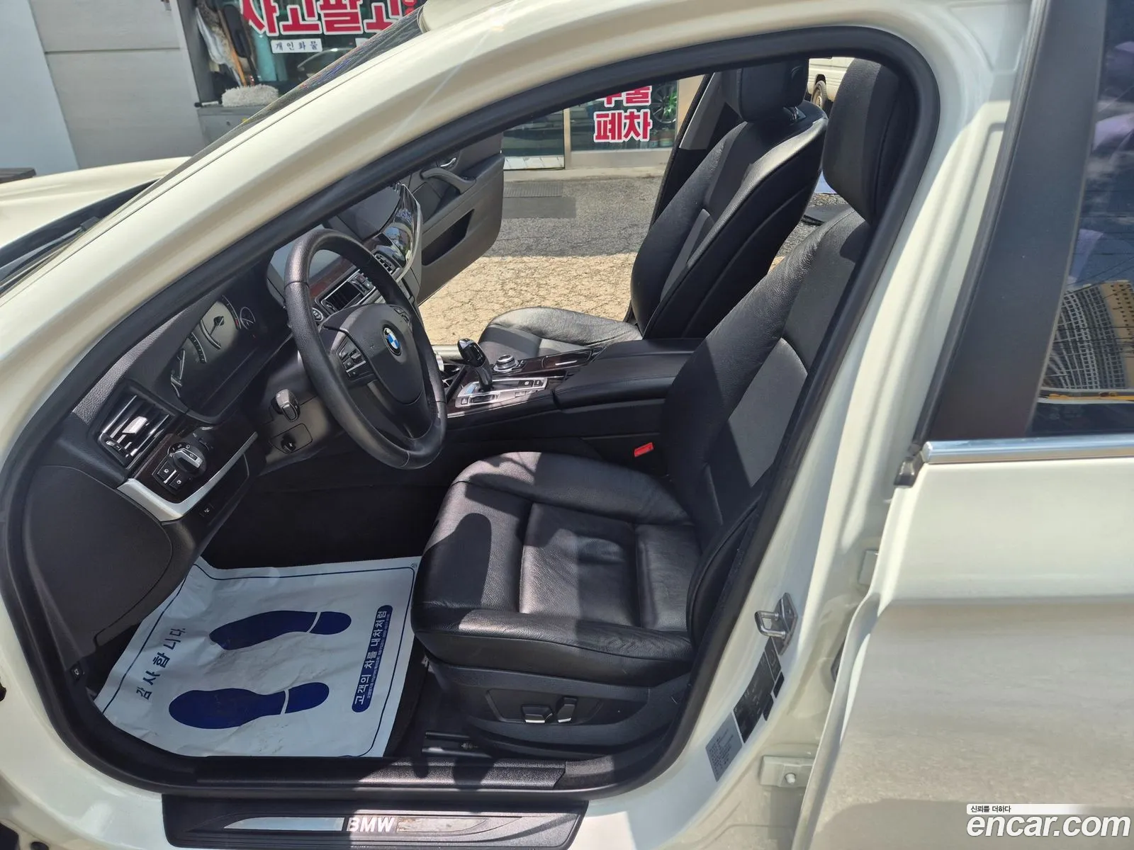 BMW 5 Series 2012 — 18