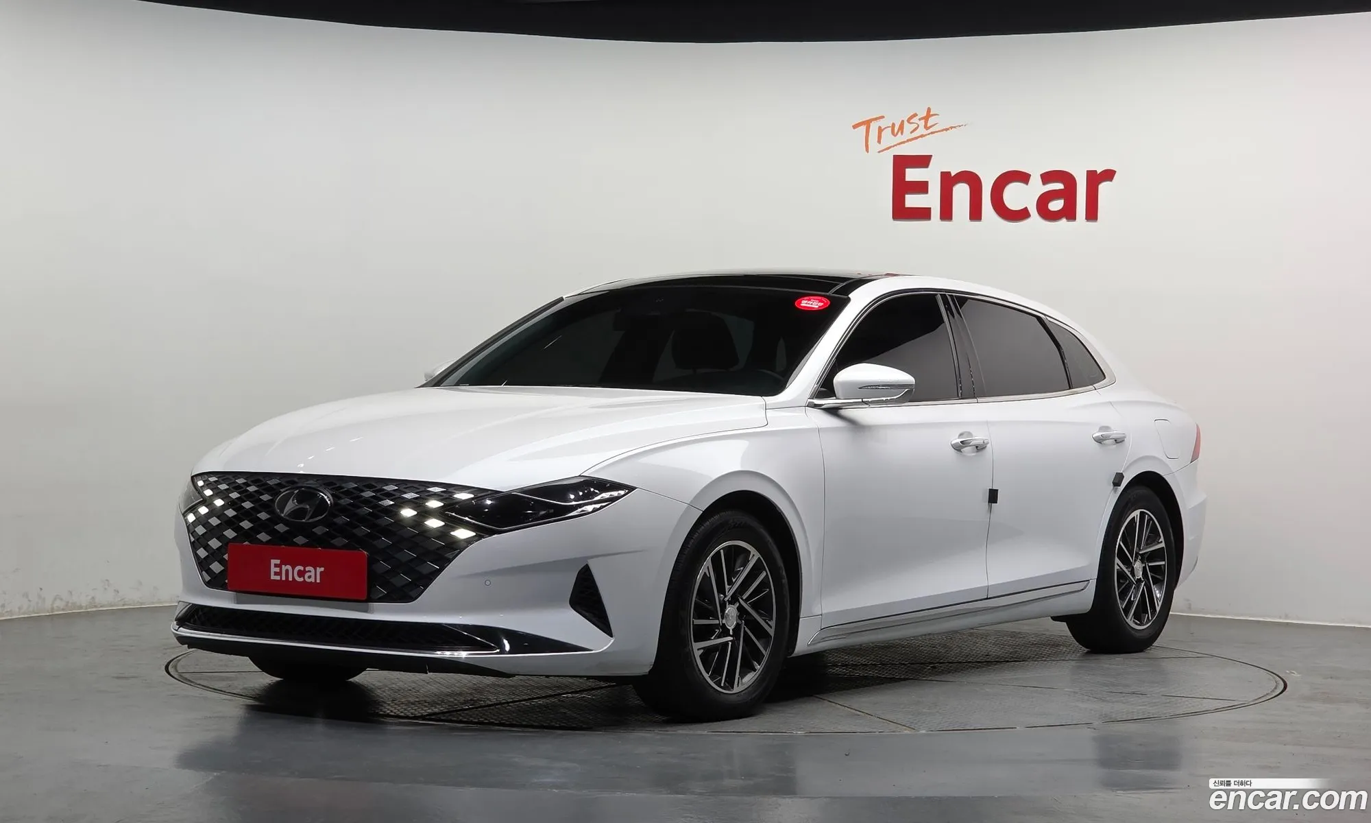 Hyundai Grandeur IG 2020 — 28