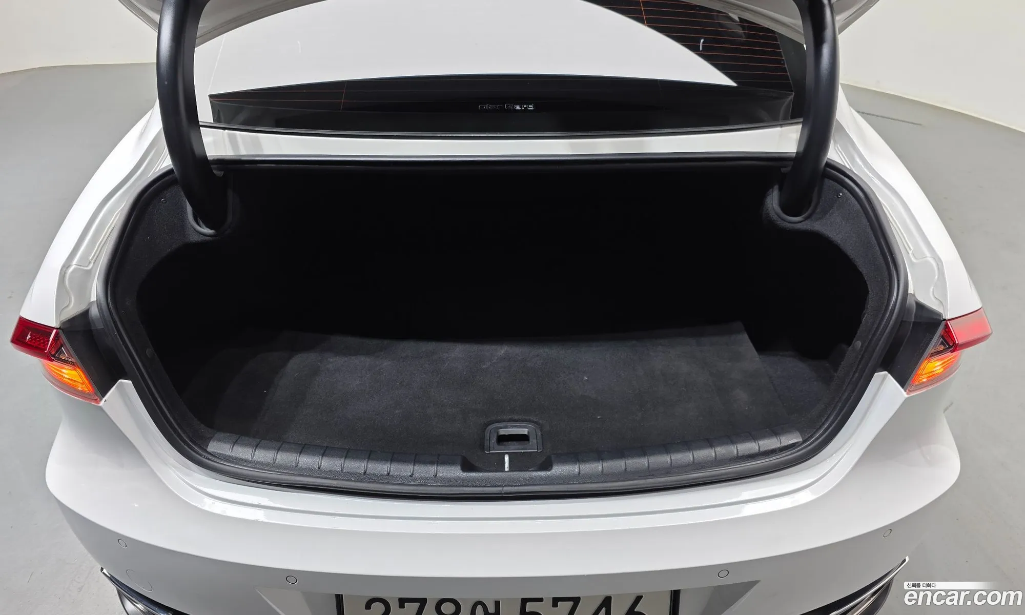 Hyundai Grandeur IG 2020 — 29