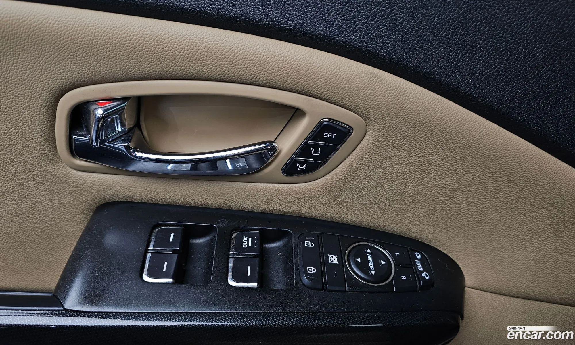Kia Carnival 2016 KNAME81ABHS266796 — 10