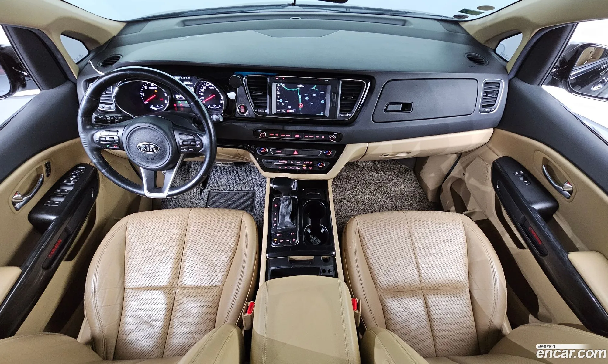 Kia Carnival 2016 KNAME81ABHS266796 — 11