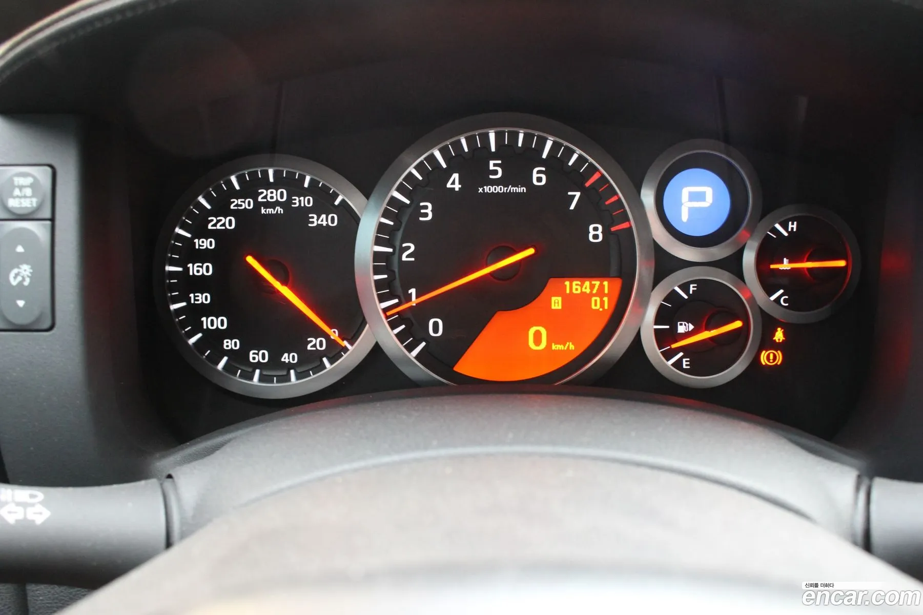 Nissan GT-R 2010 — 5
