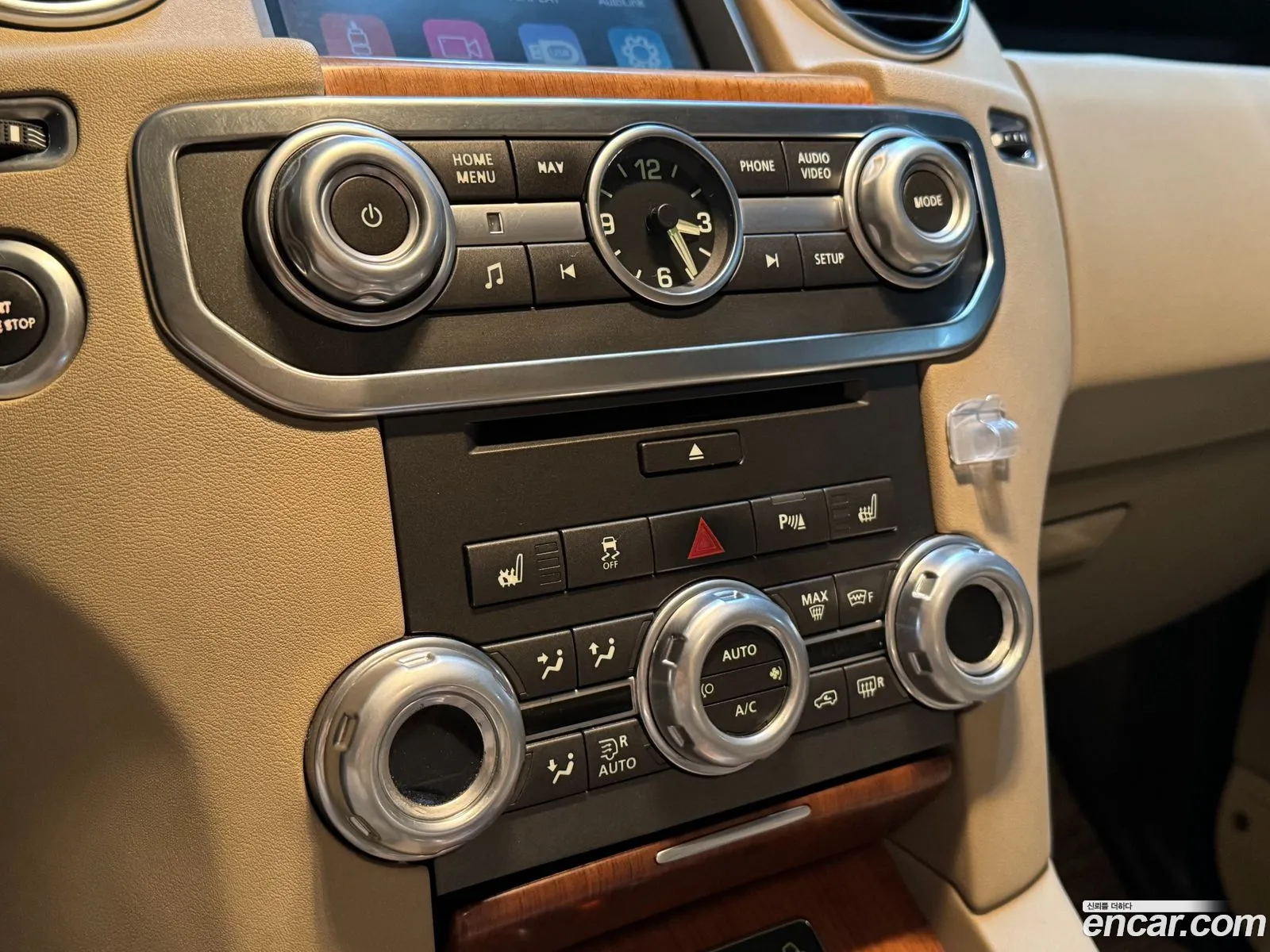 Land Rover Discovery 4 2015 — 17