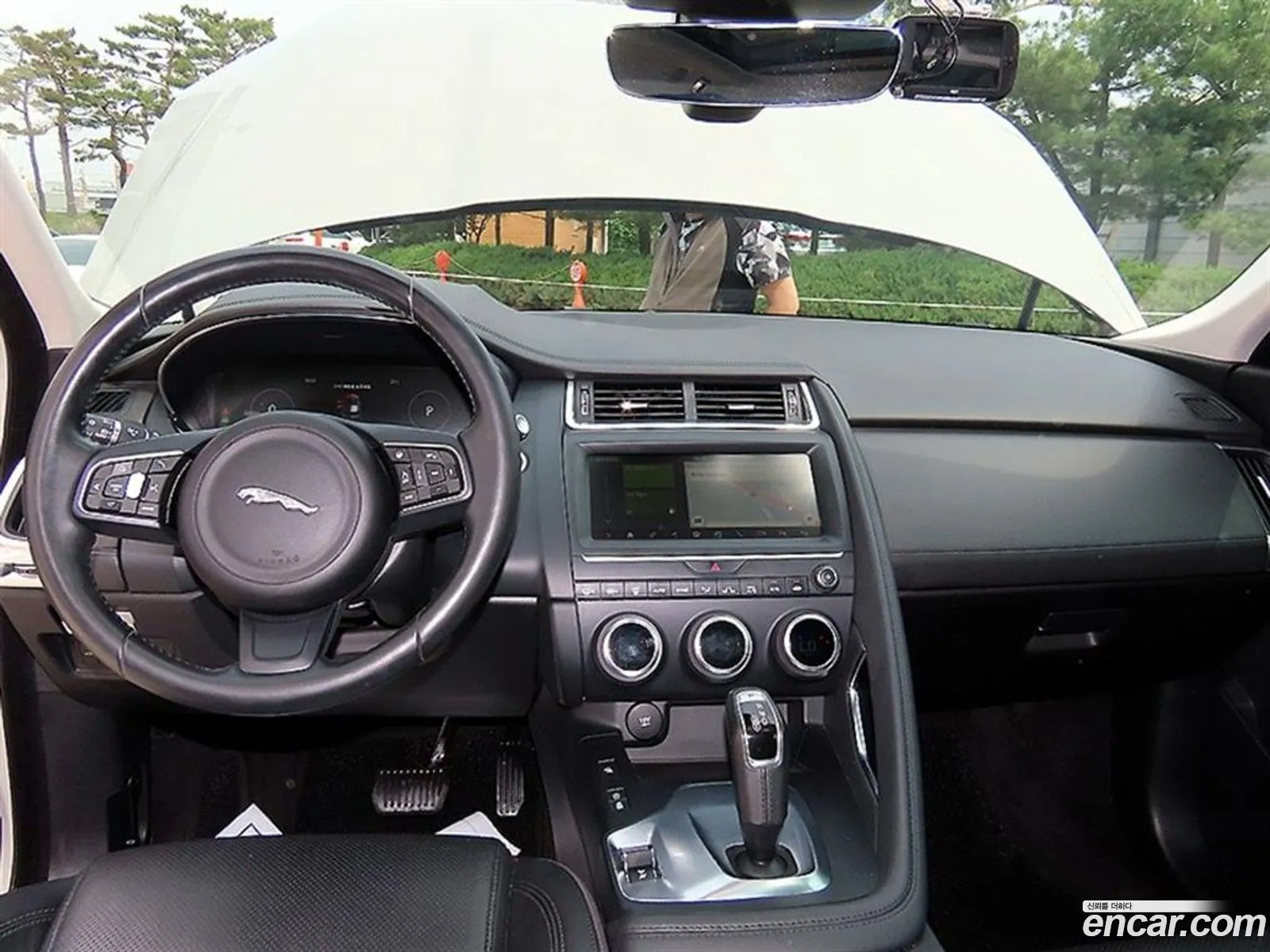 Jaguar E-Pace 2018 — 7