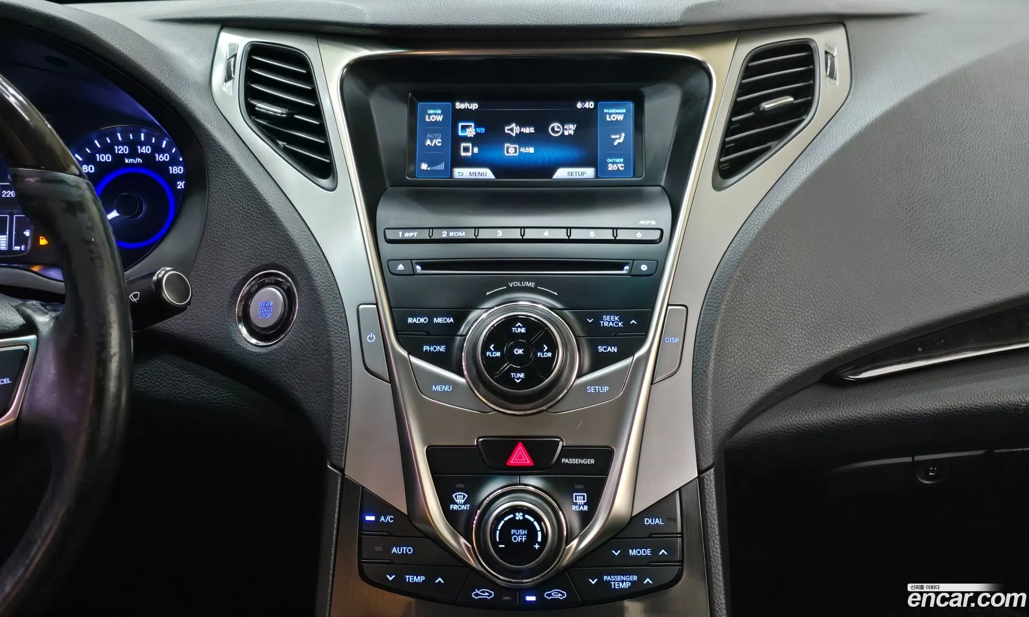 Hyundai Grandeur HG 2013 — 17
