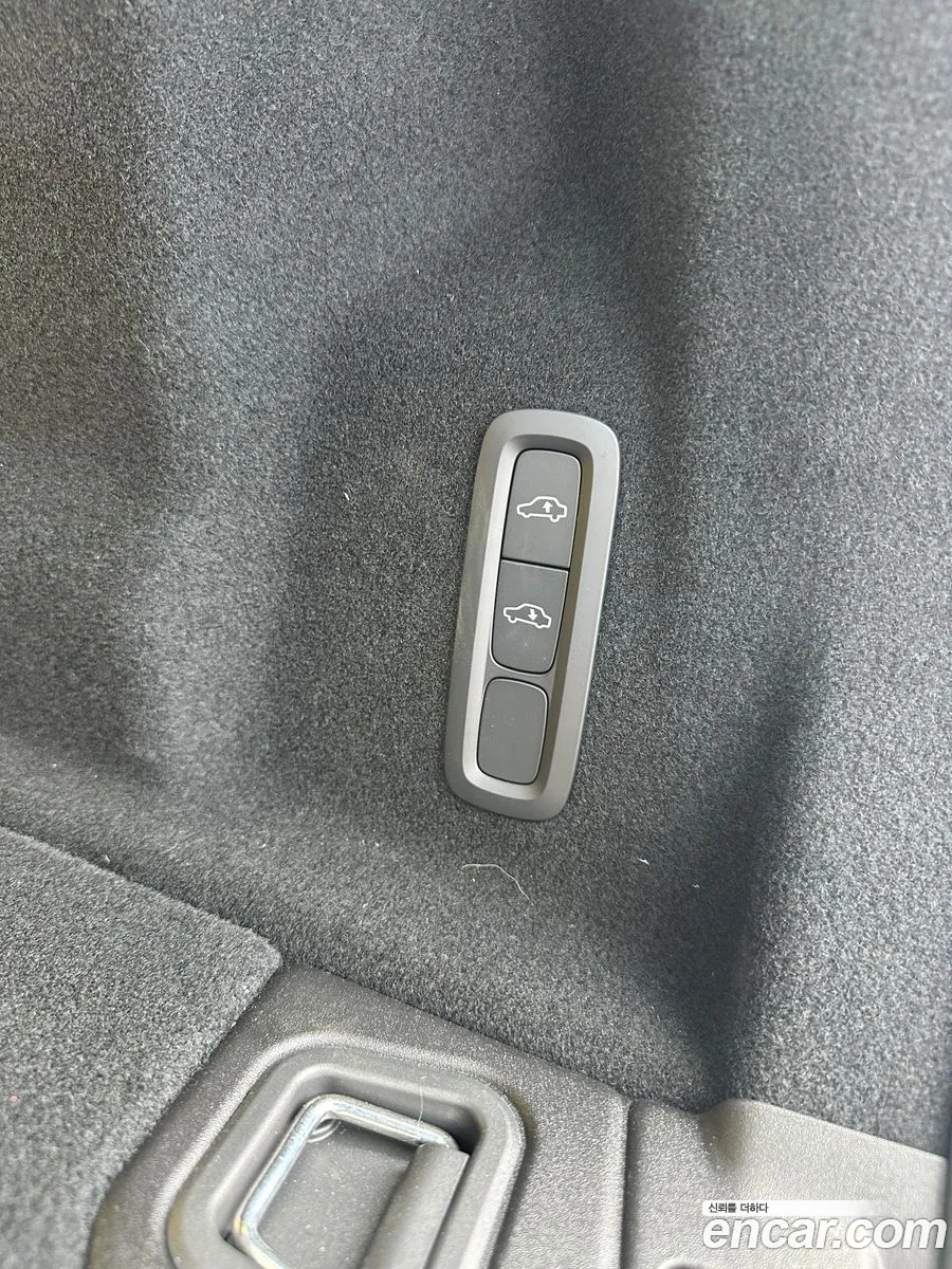 Volvo XC60 2025 — 14