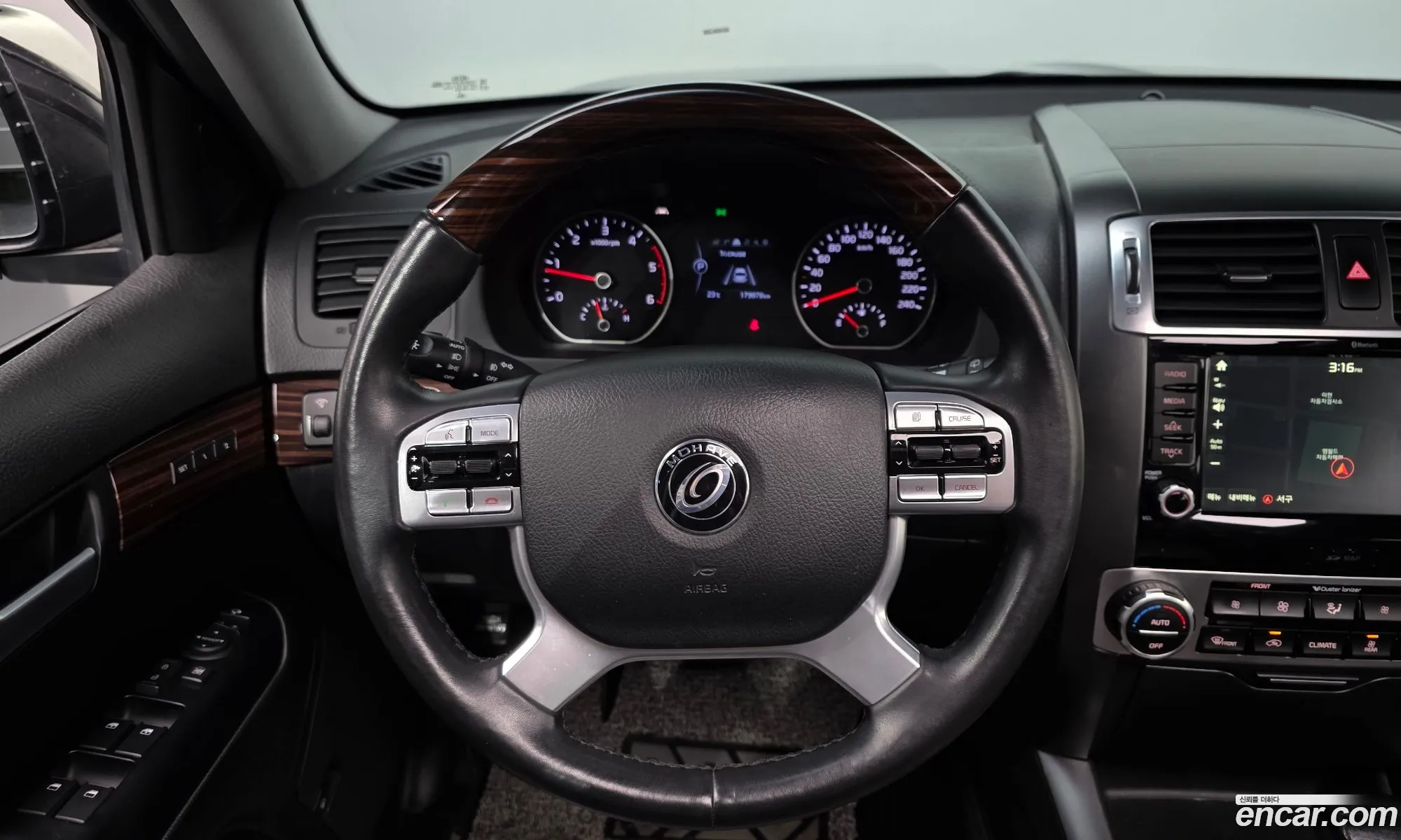 Kia Mohave 2018 KNAKM814DJA187859 — 2