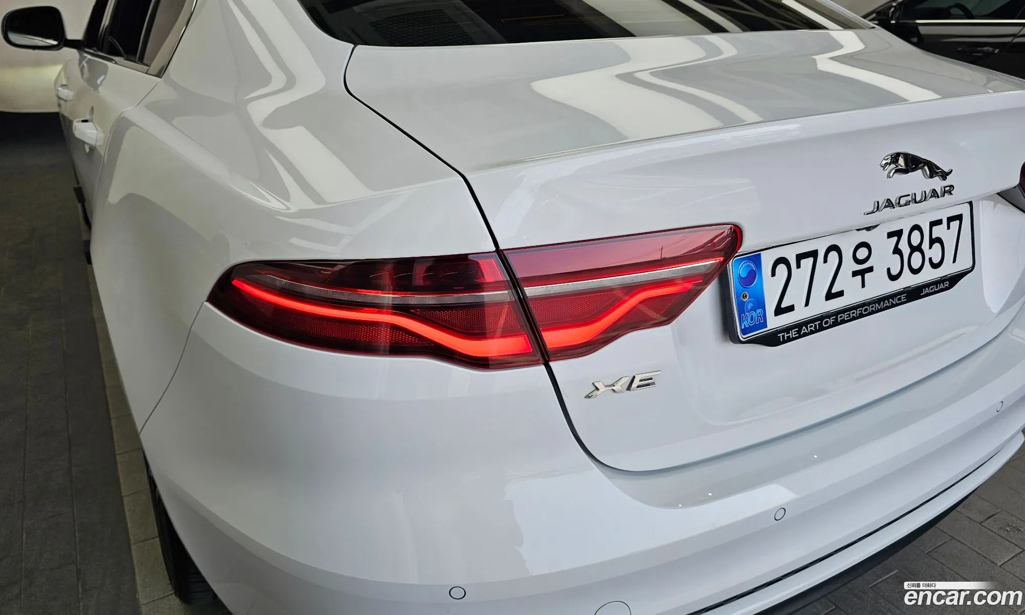 Jaguar XE 2020 SAJAB4BN5LCP64946 — 8