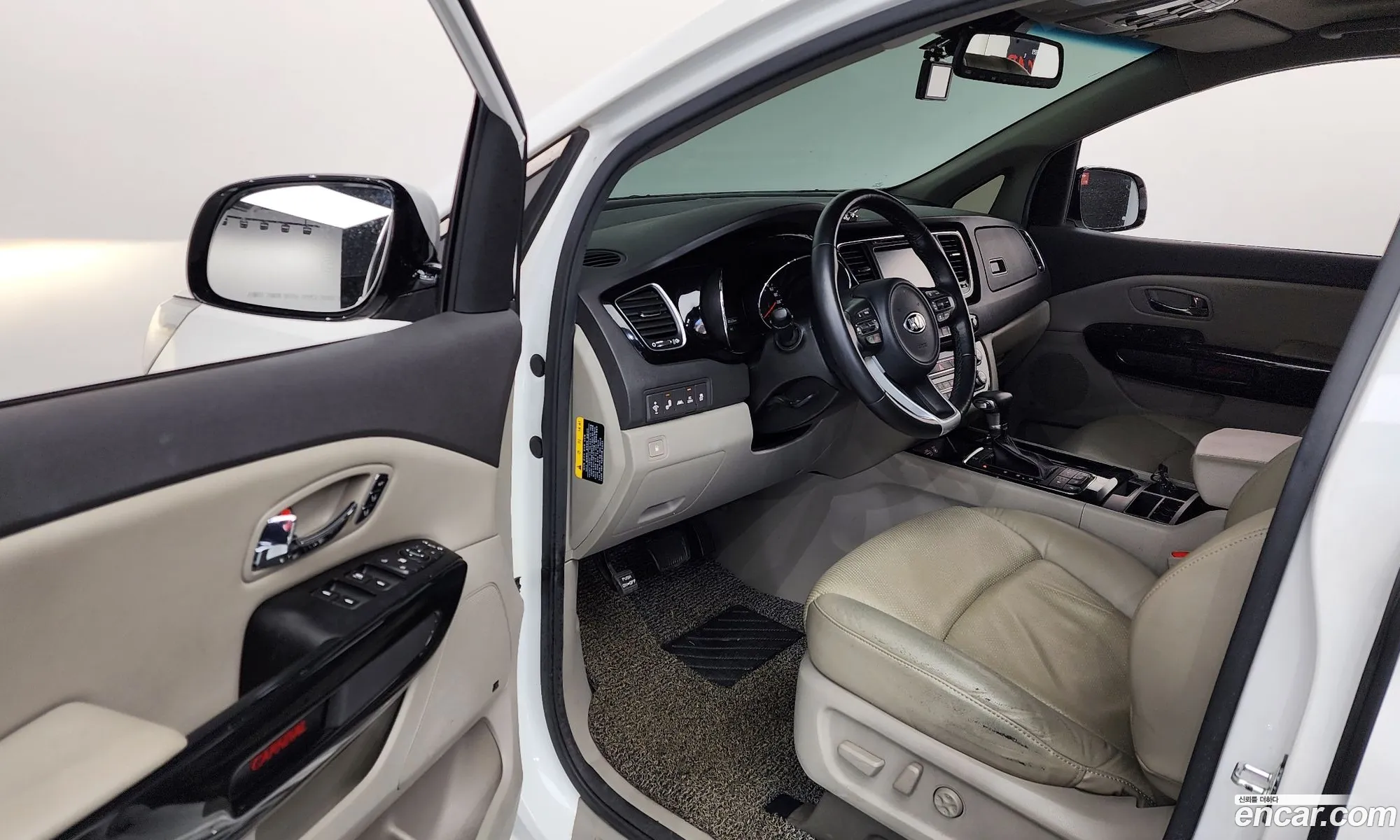 Kia Carnival 2017 KNAME81ABJS412283 — 13
