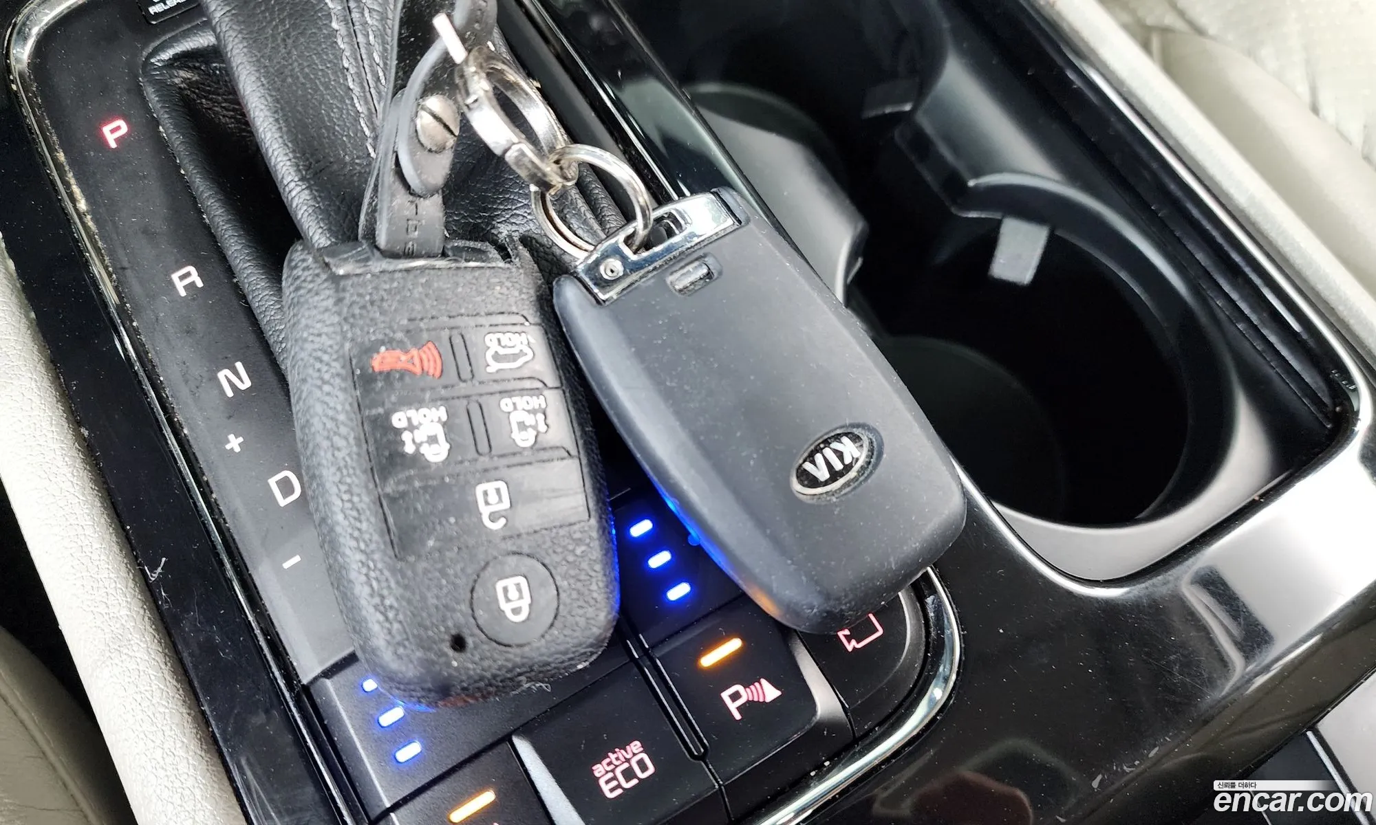 Kia Carnival 2017 KNAME81ABJS412283 — 19