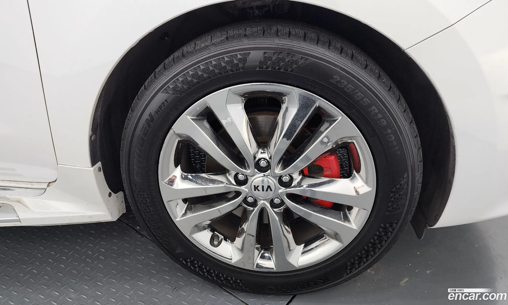 Kia Carnival 2017 KNAME81ABJS412283 — 28