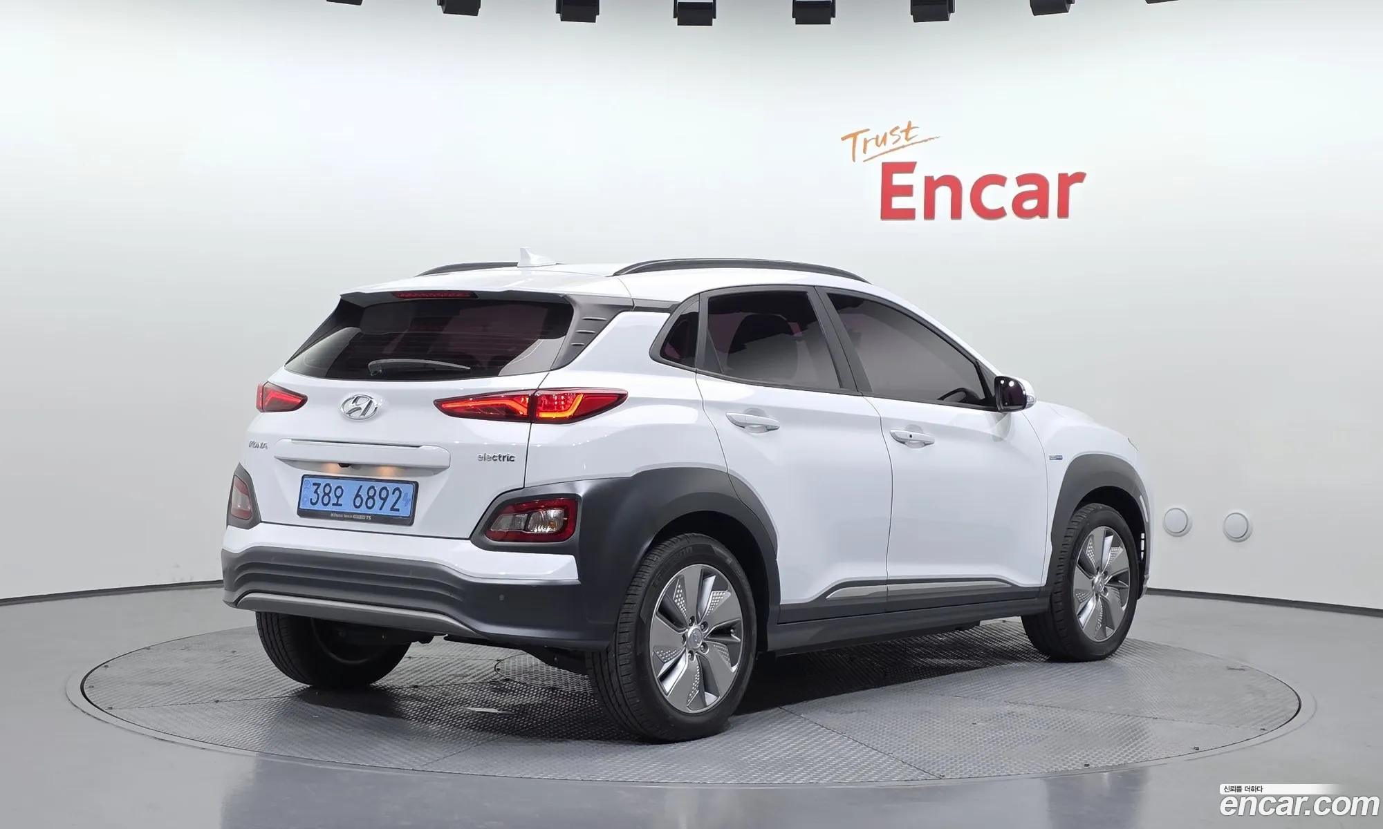 Hyundai Kona Electric 2020 — 19