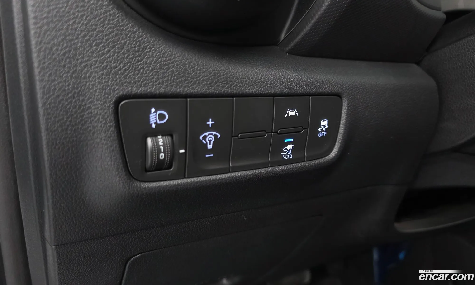 Hyundai Kona Electric 2020 — 17