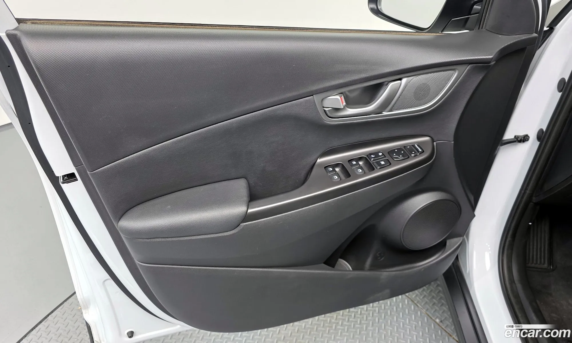 Hyundai Kona Electric 2020 — 15