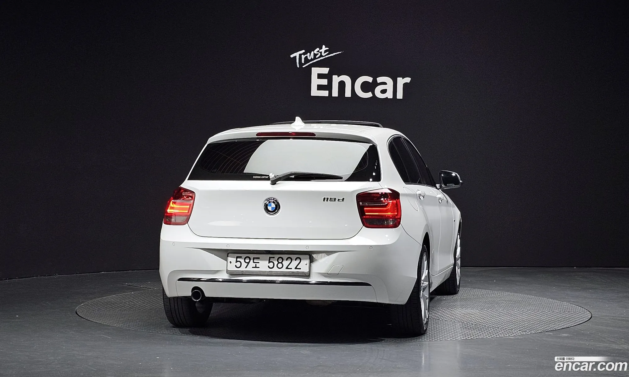 BMW 1 Series 2014 WBA1C1106FJ835990 — 14