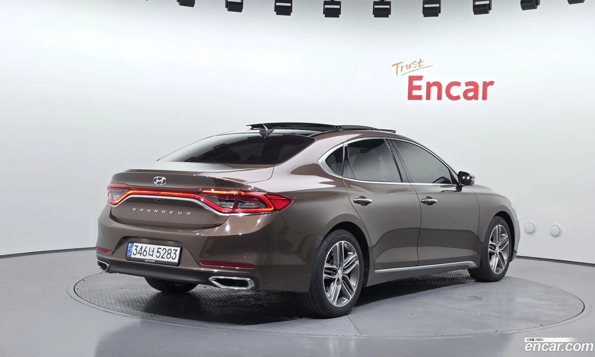 Hyundai Grandeur IG 2018 — 17