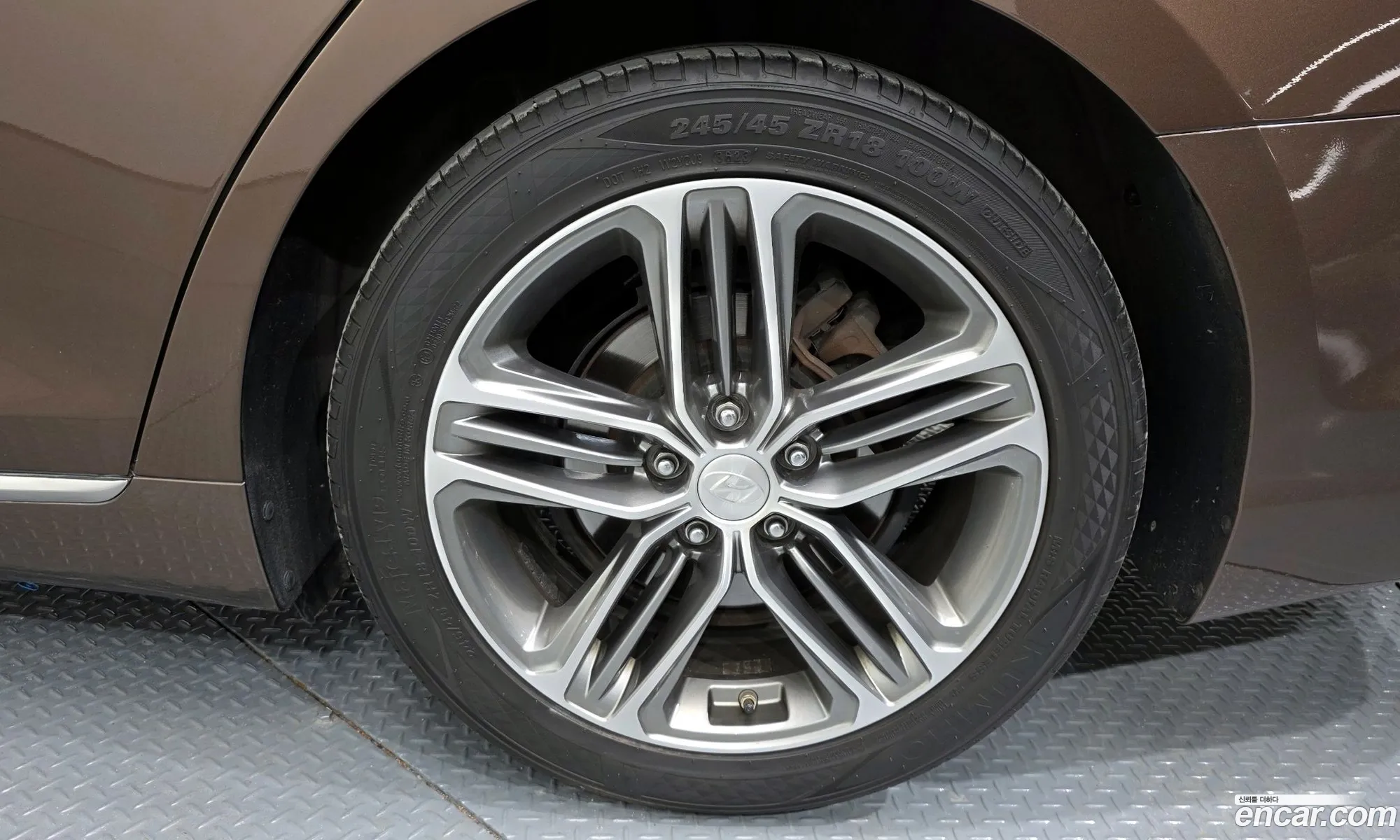 Hyundai Grandeur IG 2018 — 18