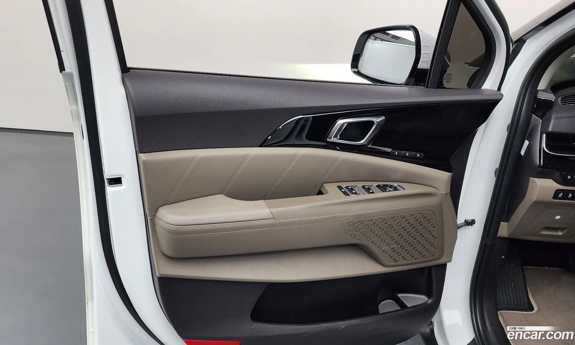 Kia Carnival 2025 KNANE81BBSS547330 — 33