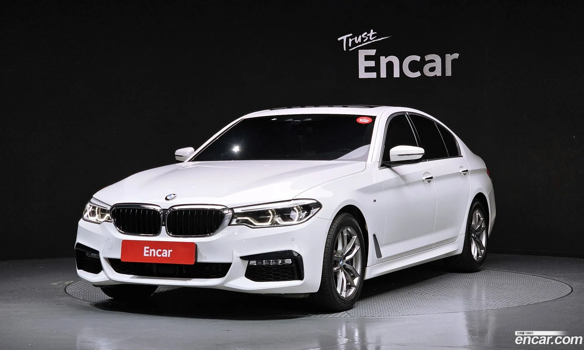 BMW 5 Series 2018 — 26