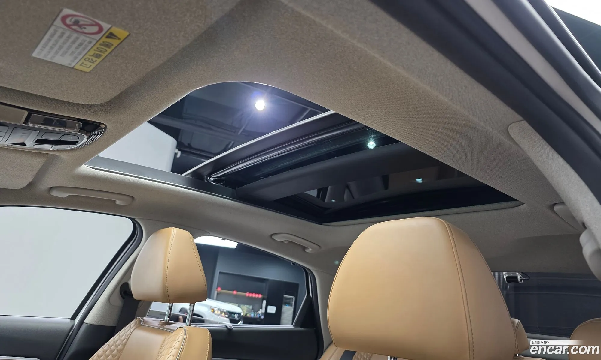Hyundai Sonata 2019 KMHL241EBLA015158 — 24