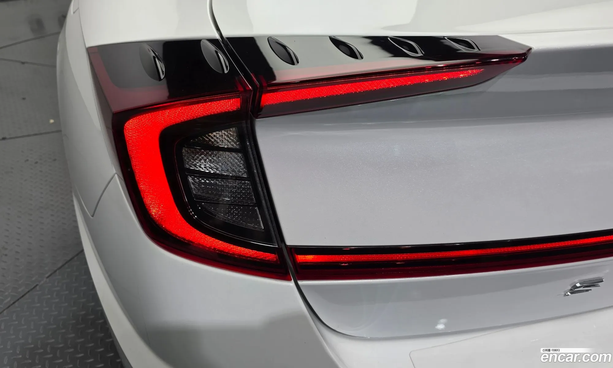 Hyundai Sonata 2019 KMHL241EBLA015158 — 35