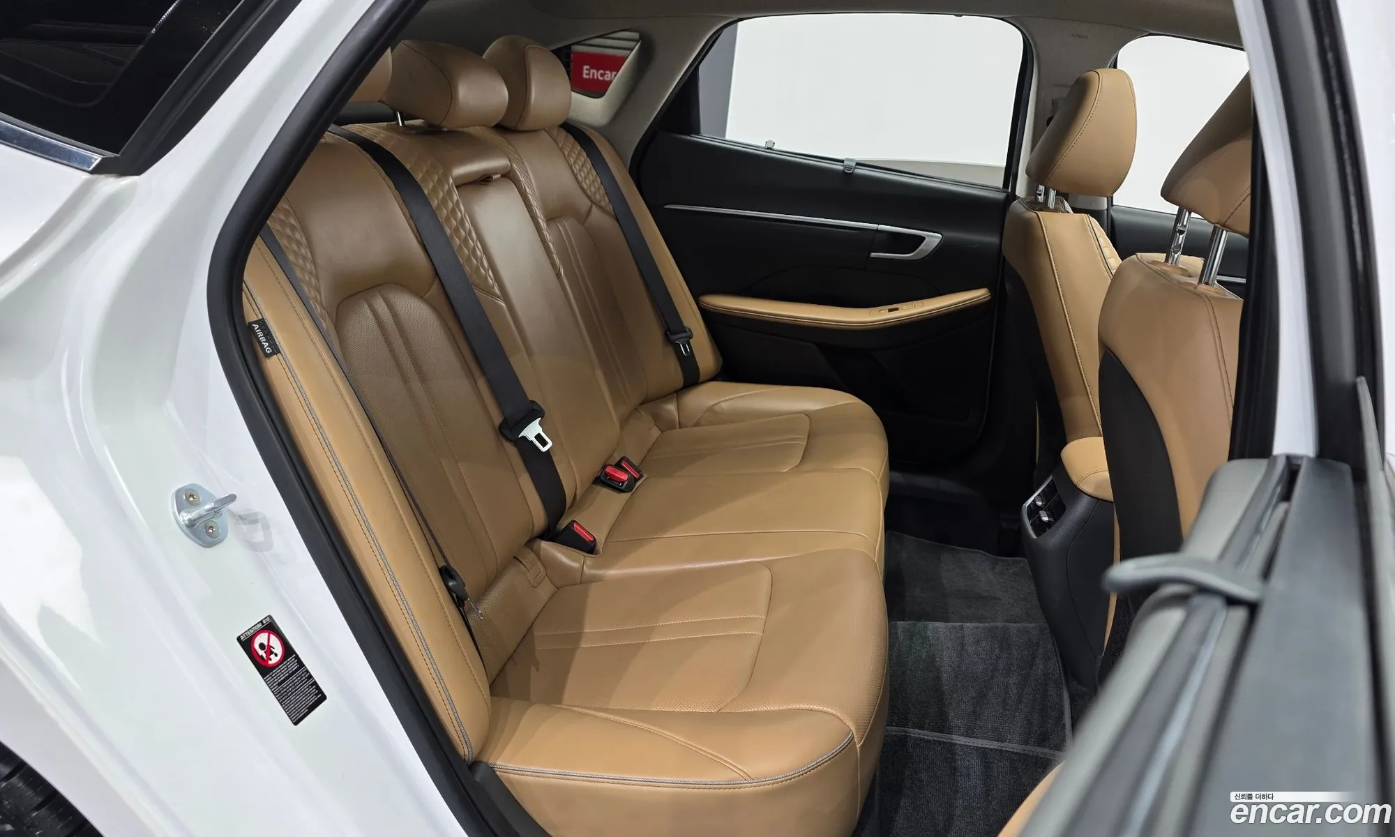 Hyundai Sonata 2019 KMHL241EBLA015158 — 2