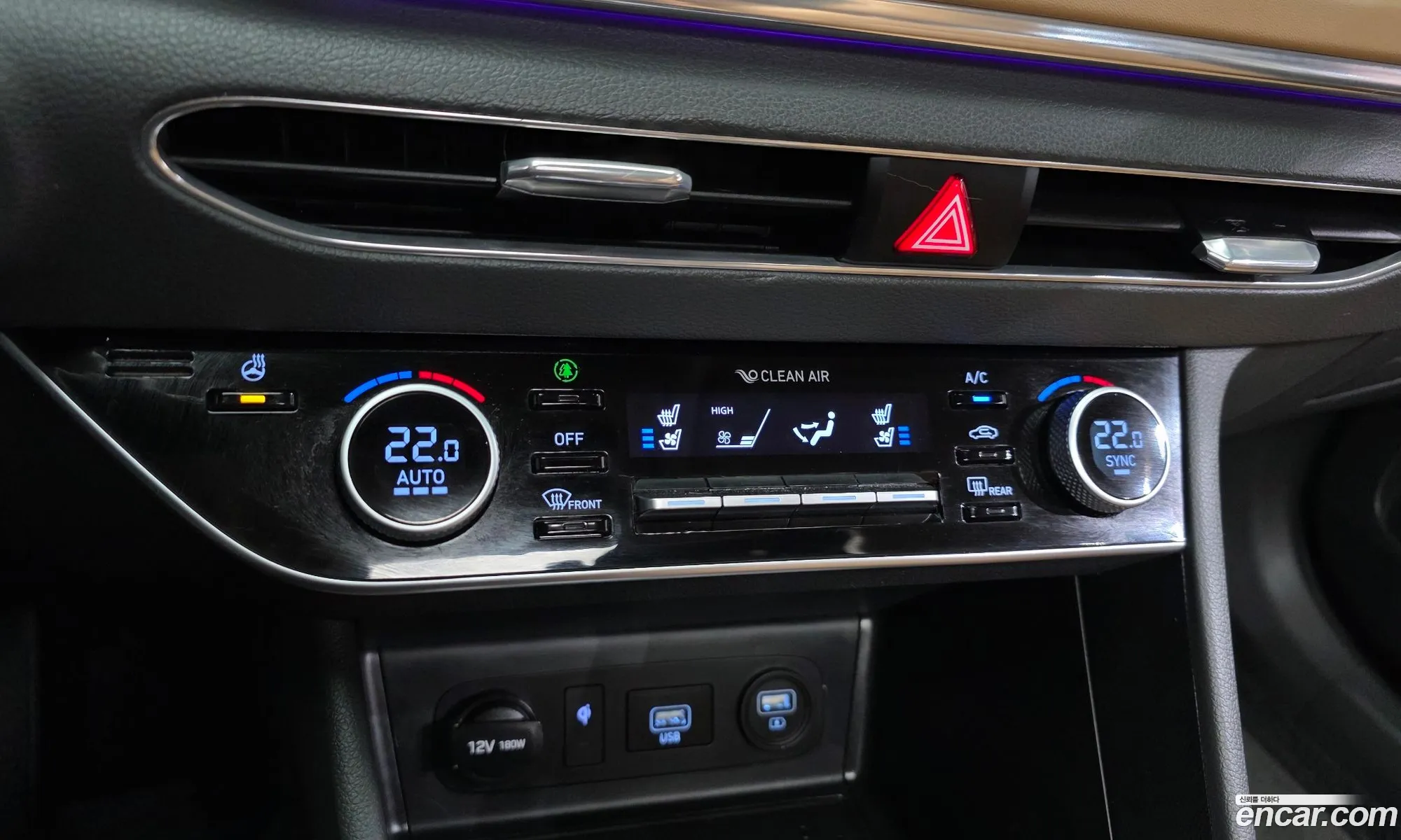 Hyundai Sonata 2019 KMHL241EBLA015158 — 31