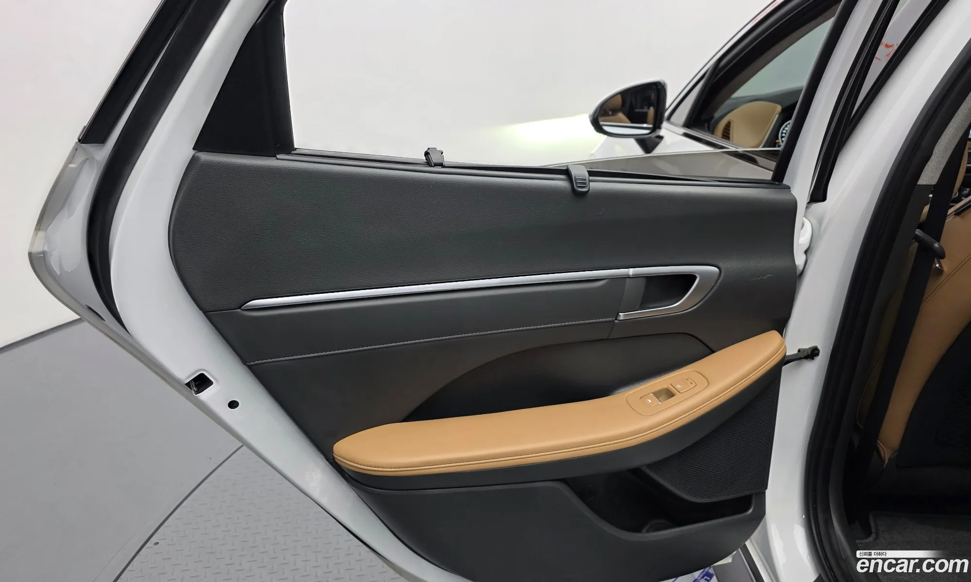 Hyundai Sonata 2019 KMHL241EBLA015158 — 23