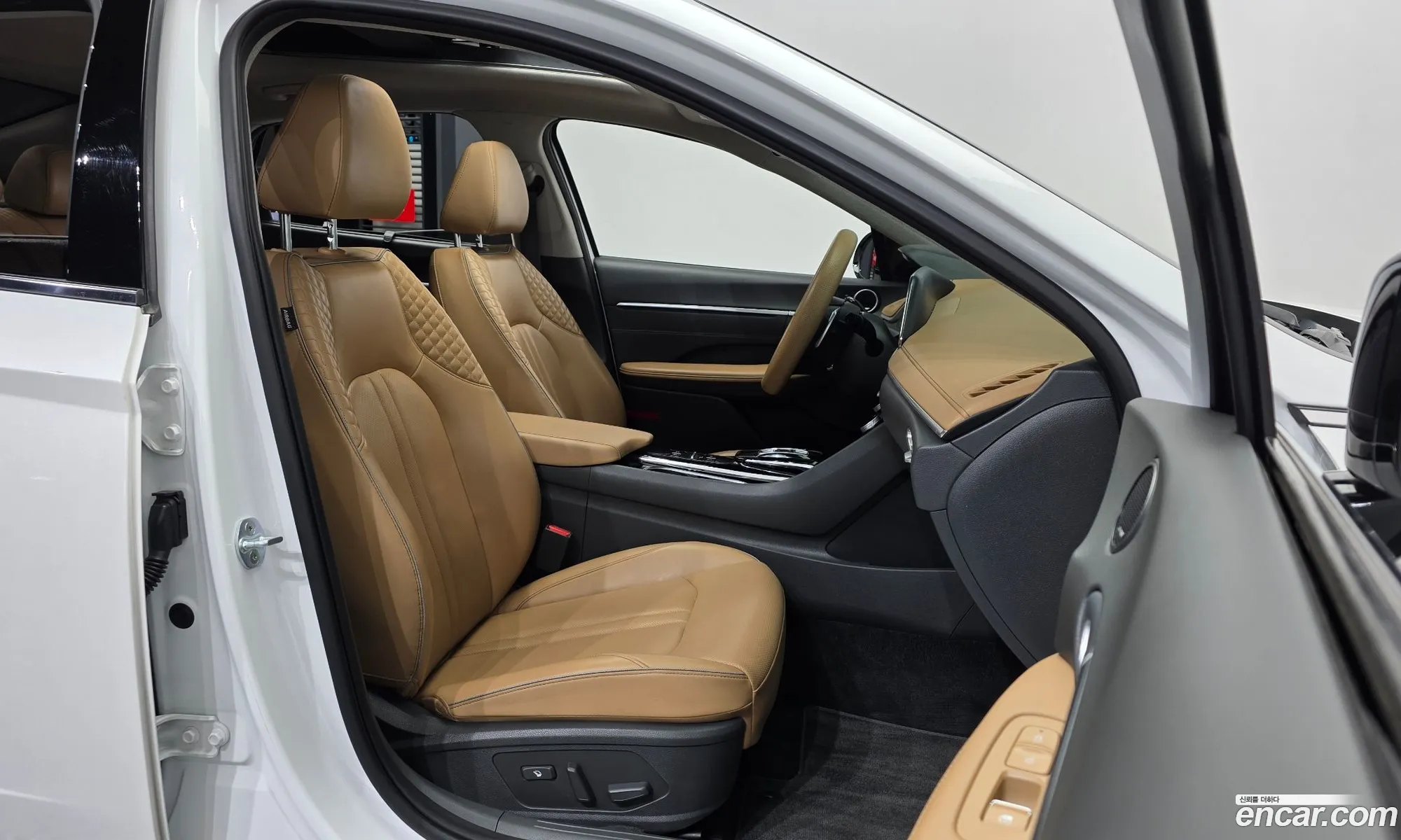 Hyundai Sonata 2019 KMHL241EBLA015158 — 16